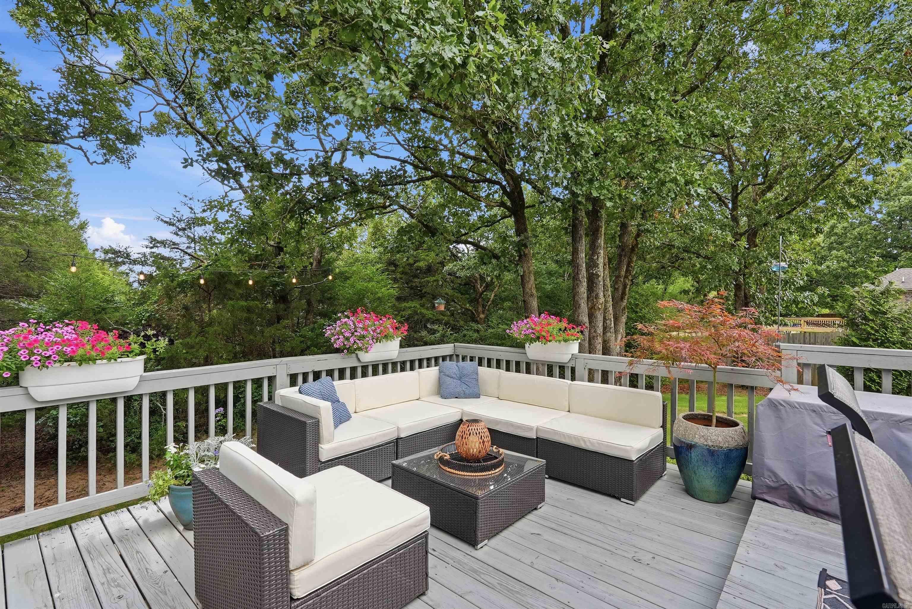 CEDAR KNOLLS & CEDAR VIEW - Residential