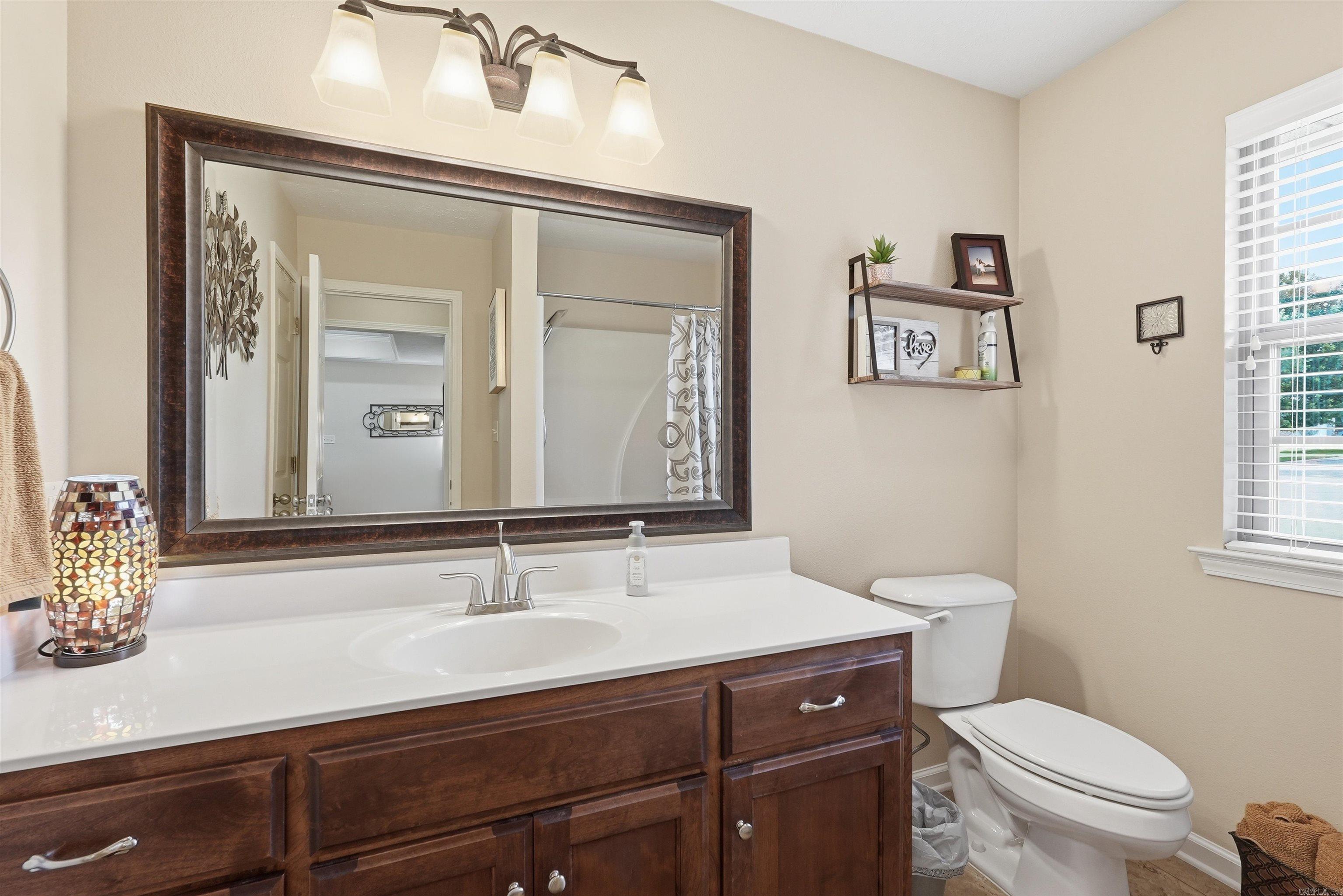 CEDAR KNOLLS & CEDAR VIEW - Residential