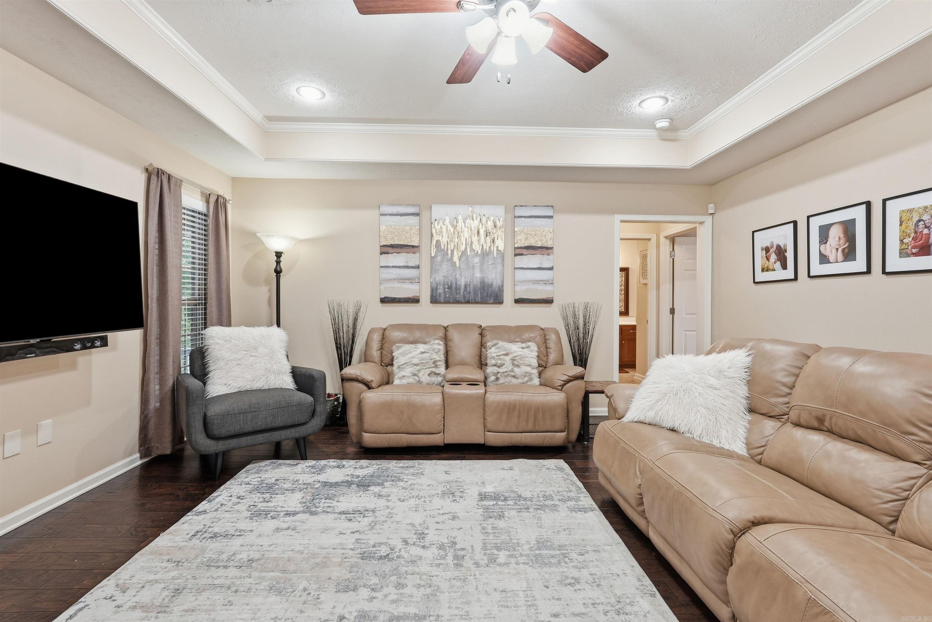 CEDAR KNOLLS & CEDAR VIEW - Residential