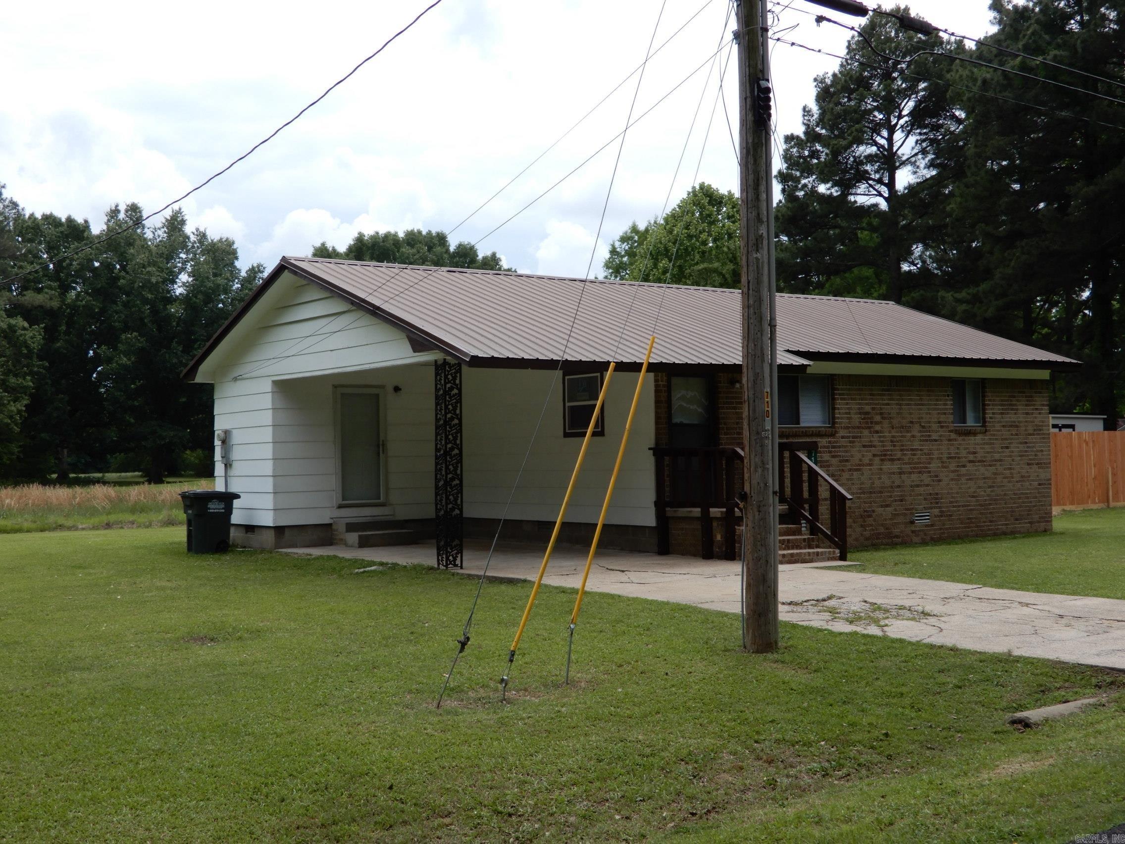 recently updated home sitting in a quiet neighborhood in Blad Knob. Home has been updated with all new fixture, appliances, paint, flooring, home has a large laundry/mudroom, all but 2 windows have been updated.