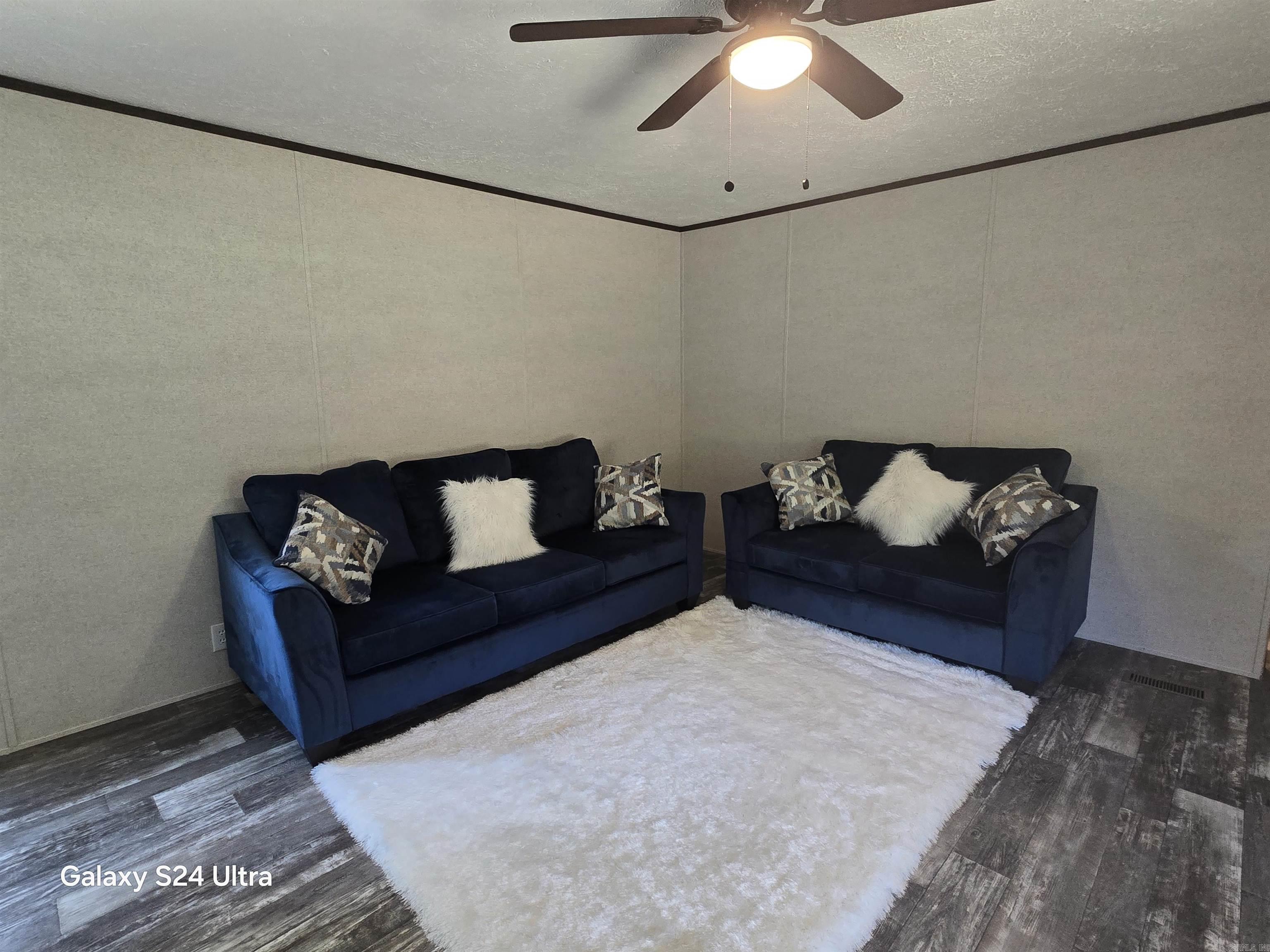 DEER RUN - Residential