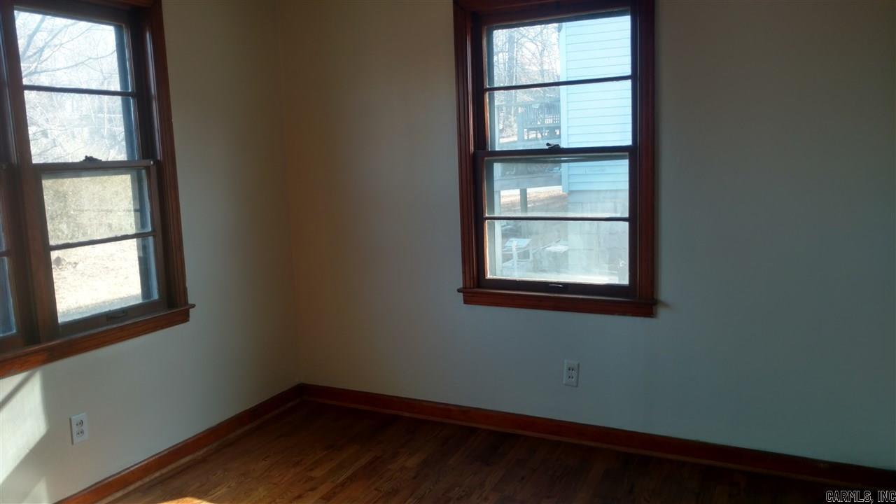 BARROW JOHN - Residential