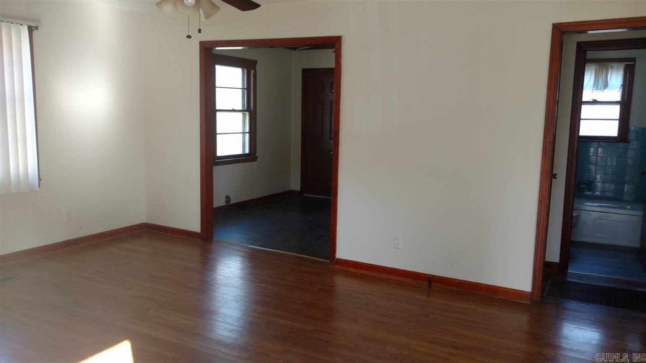 BARROW JOHN - Residential