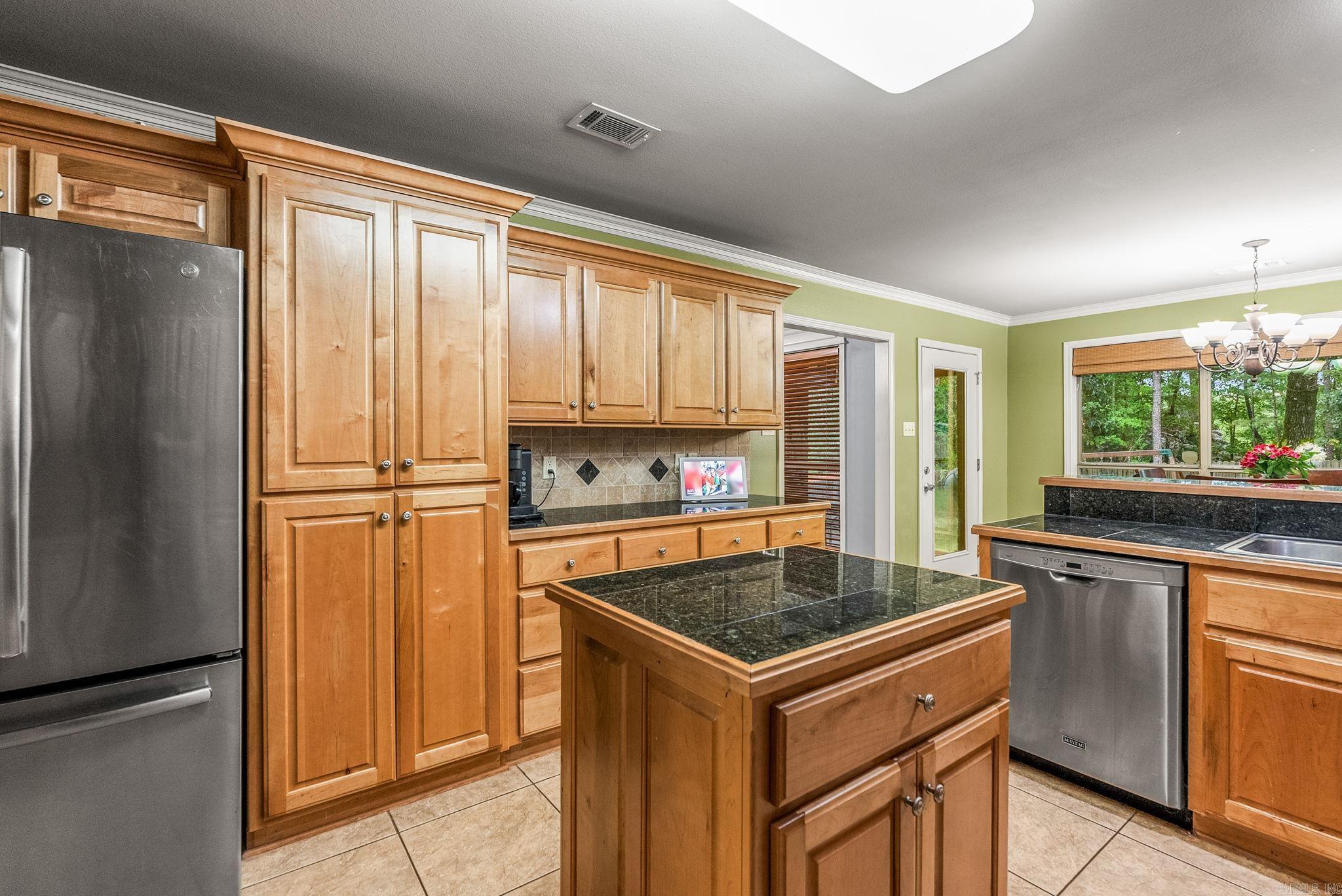 MAUMELLE VALLEY ESTATES - Residential