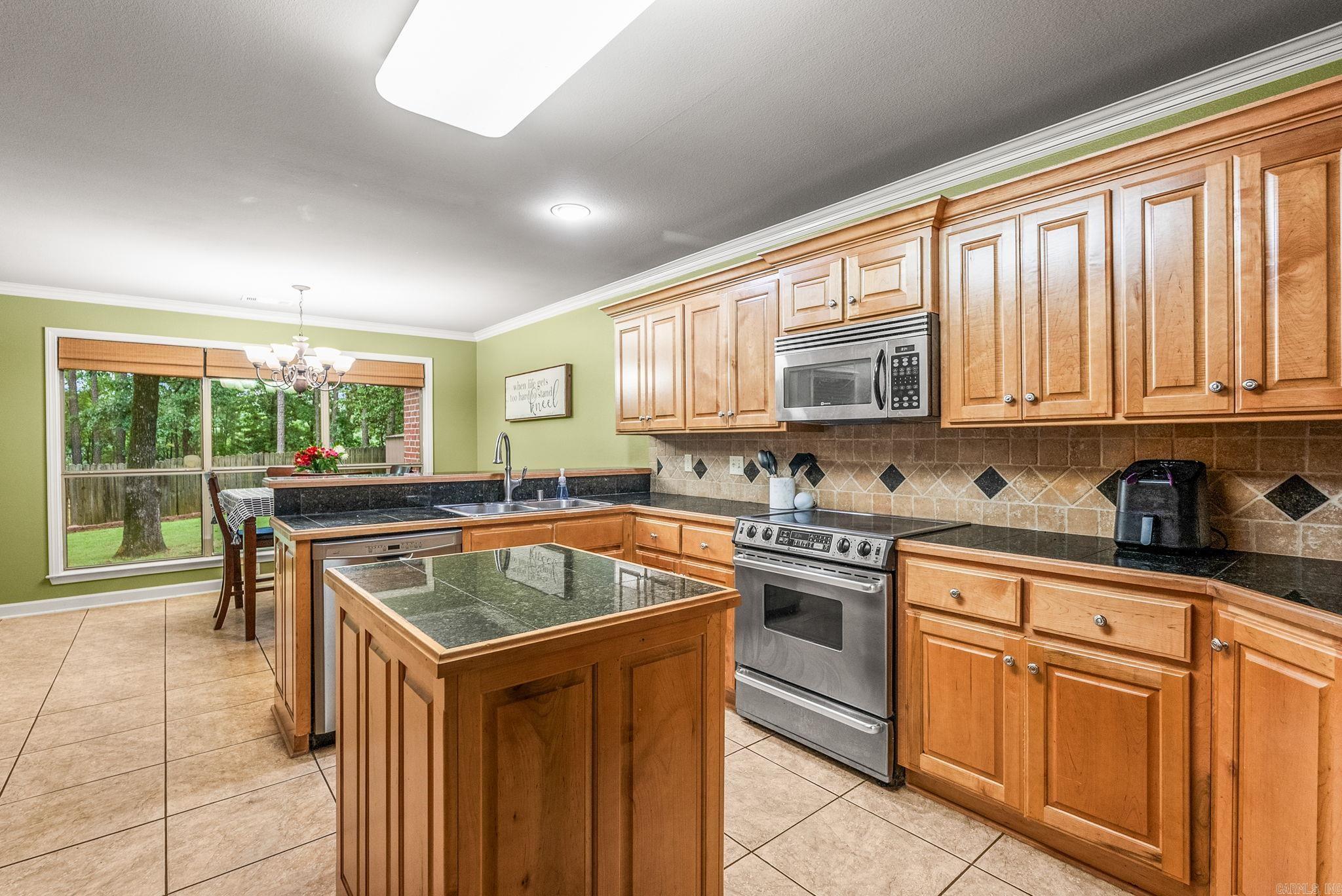 MAUMELLE VALLEY ESTATES - Residential