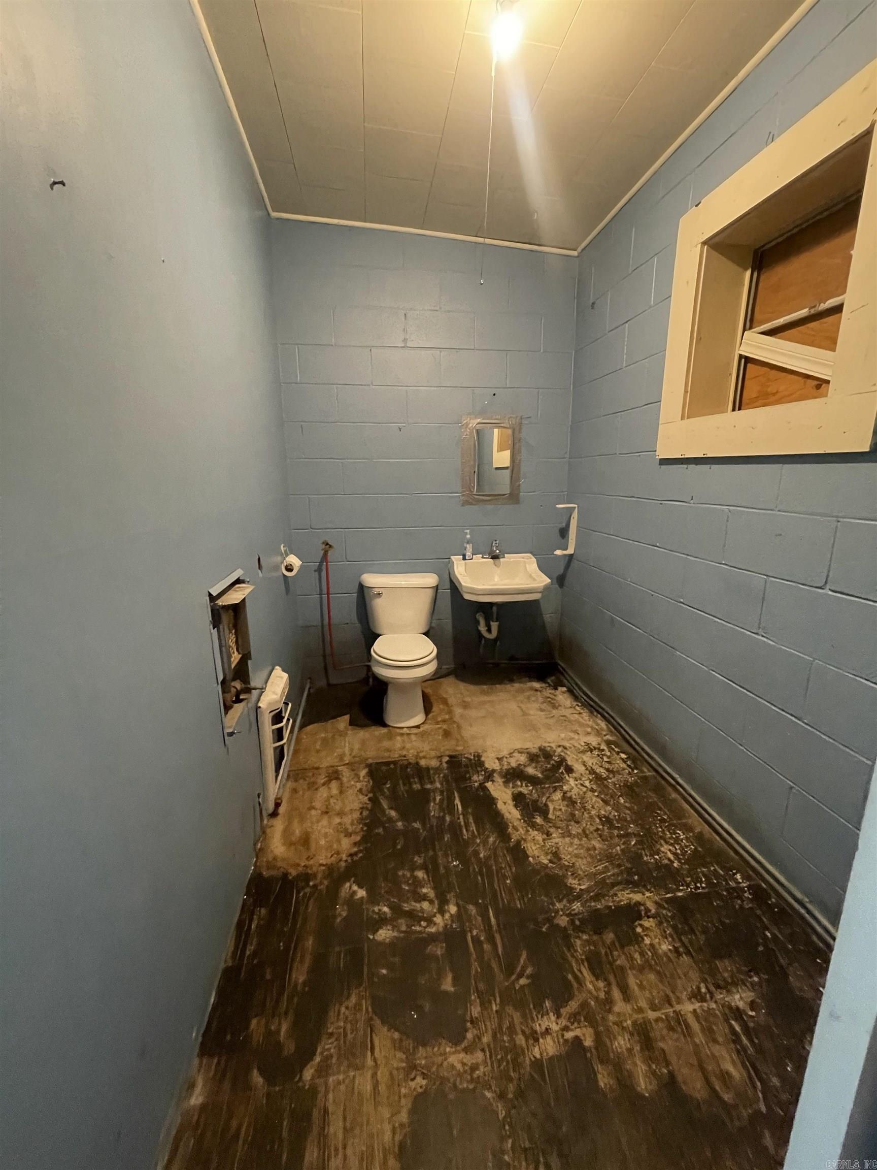 Mena Original - Residential Lease