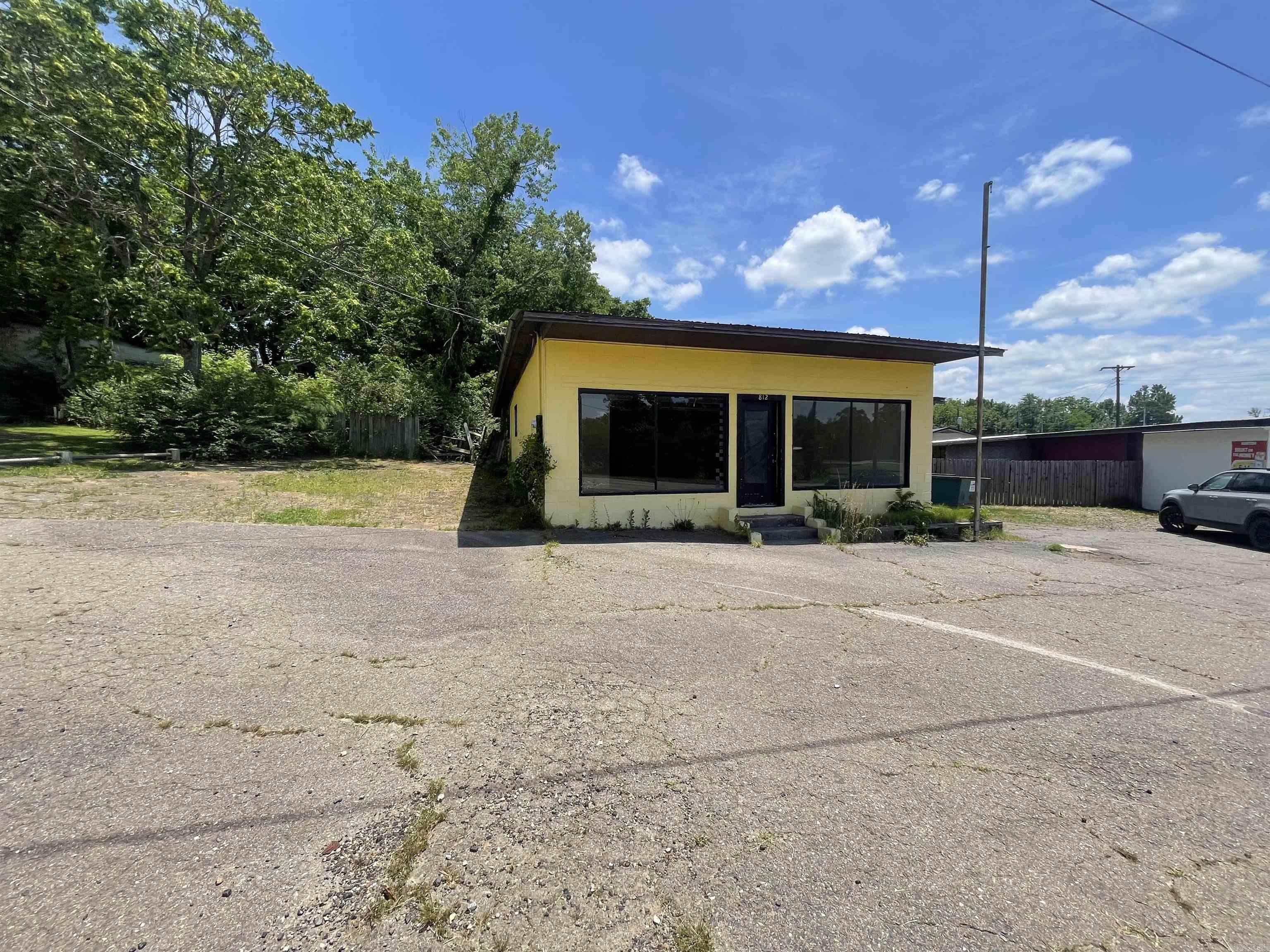 Mena Original - Residential Lease