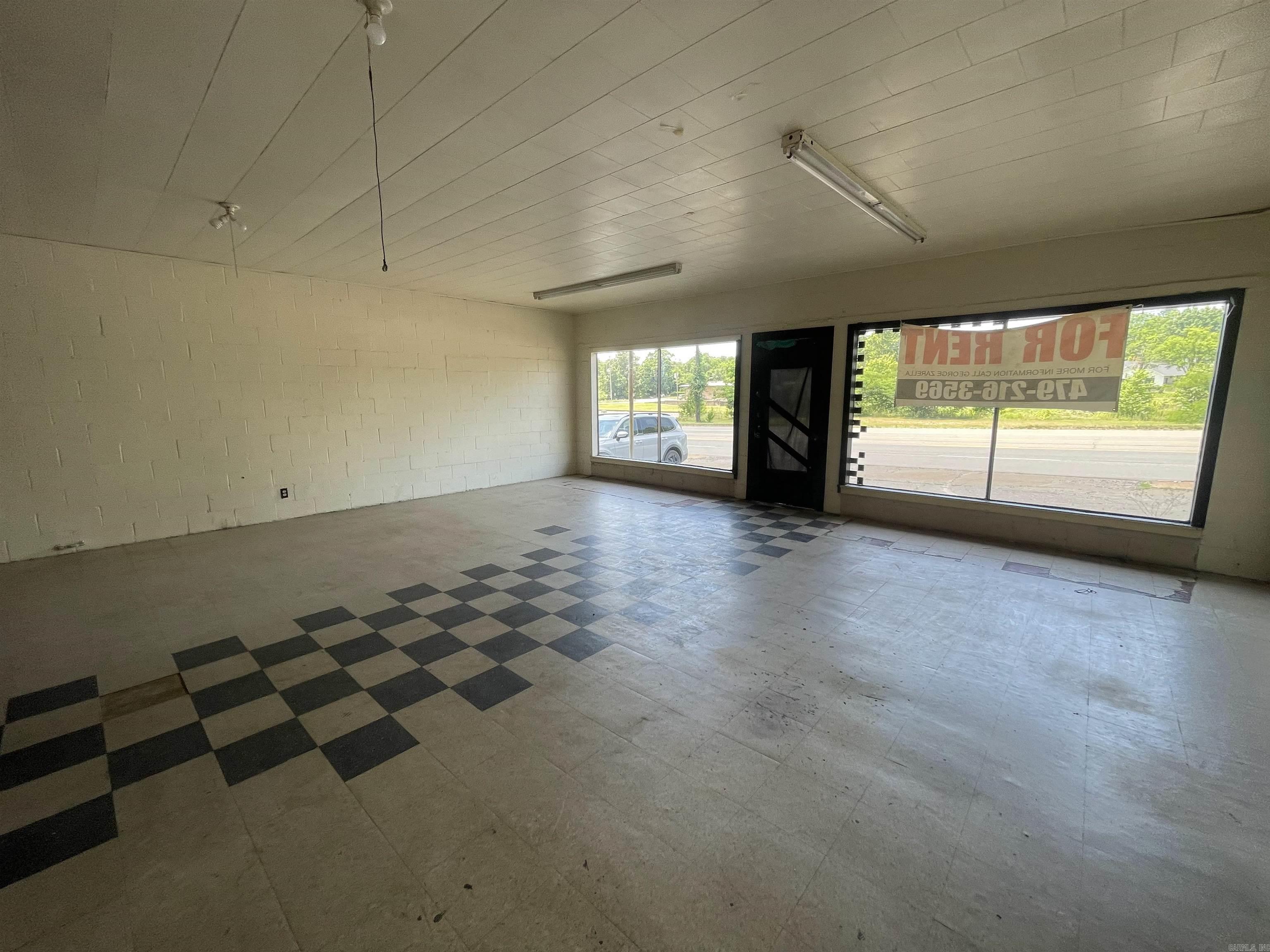 Mena Original - Residential Lease