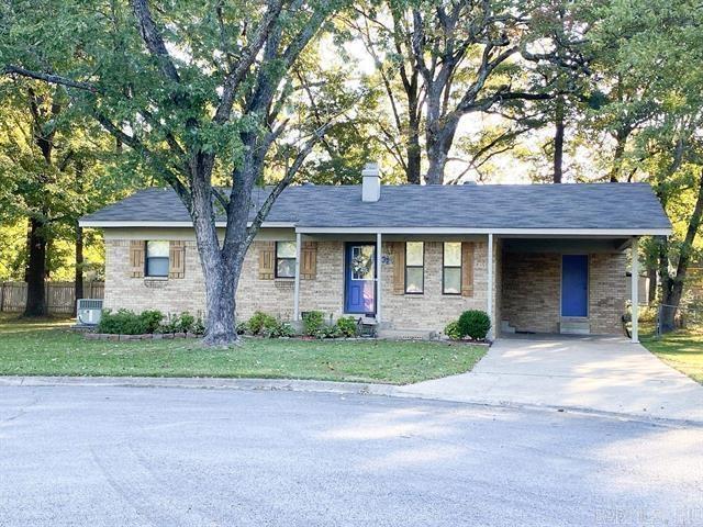 3 bed 2 bath home with bonus room and added living/den area! MOVE IN READY! Huge back yard with fenced in area. Completely remodeled kitchen with large custom pantry. Storage shed in the back. Roof replaced in 2020, Hot water heater replaced 2019. PHOTOS ARE FROM PREVIOUS LISTING WHEN OWNER PURCHASED PROPERTY. ***AGENTS SEE REMARKS***