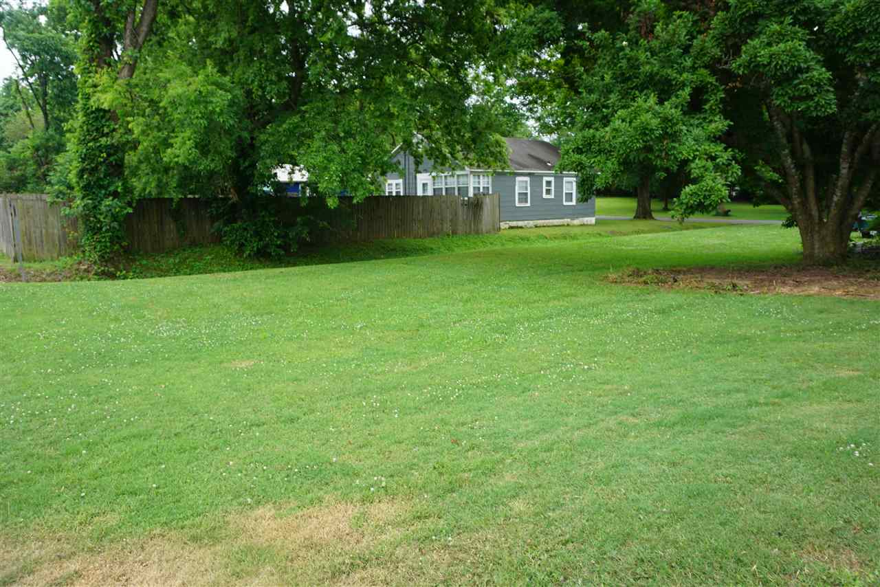 N OF BOUNDRY & W OF MAIN - Residential
