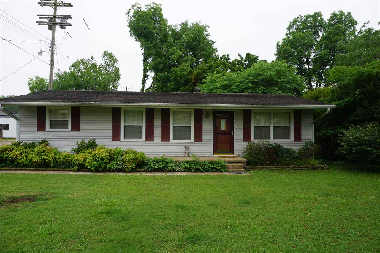N OF BOUNDRY & W OF MAIN - Residential