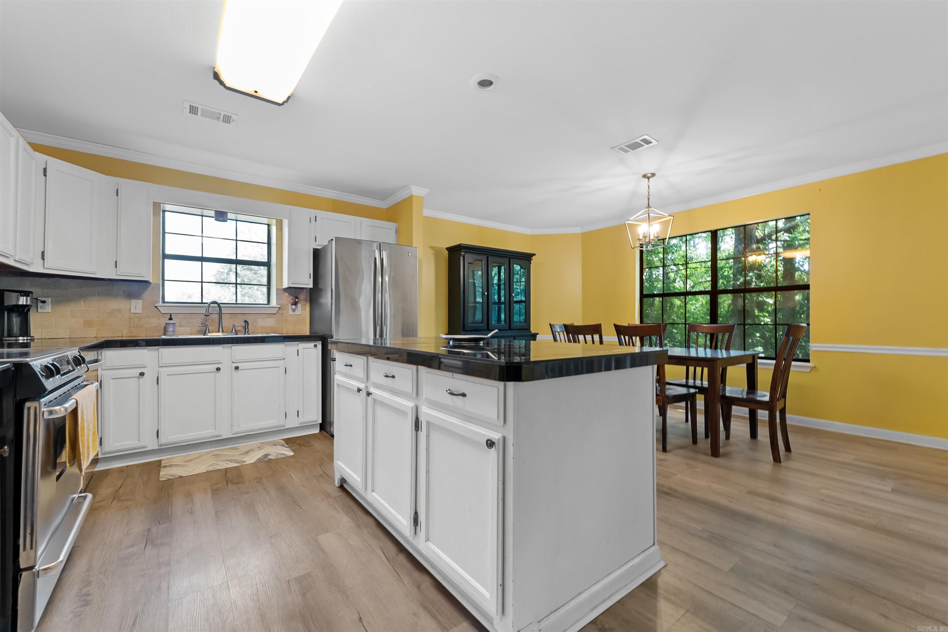 WOODLAND HEIGHTS ADDN - Residential
