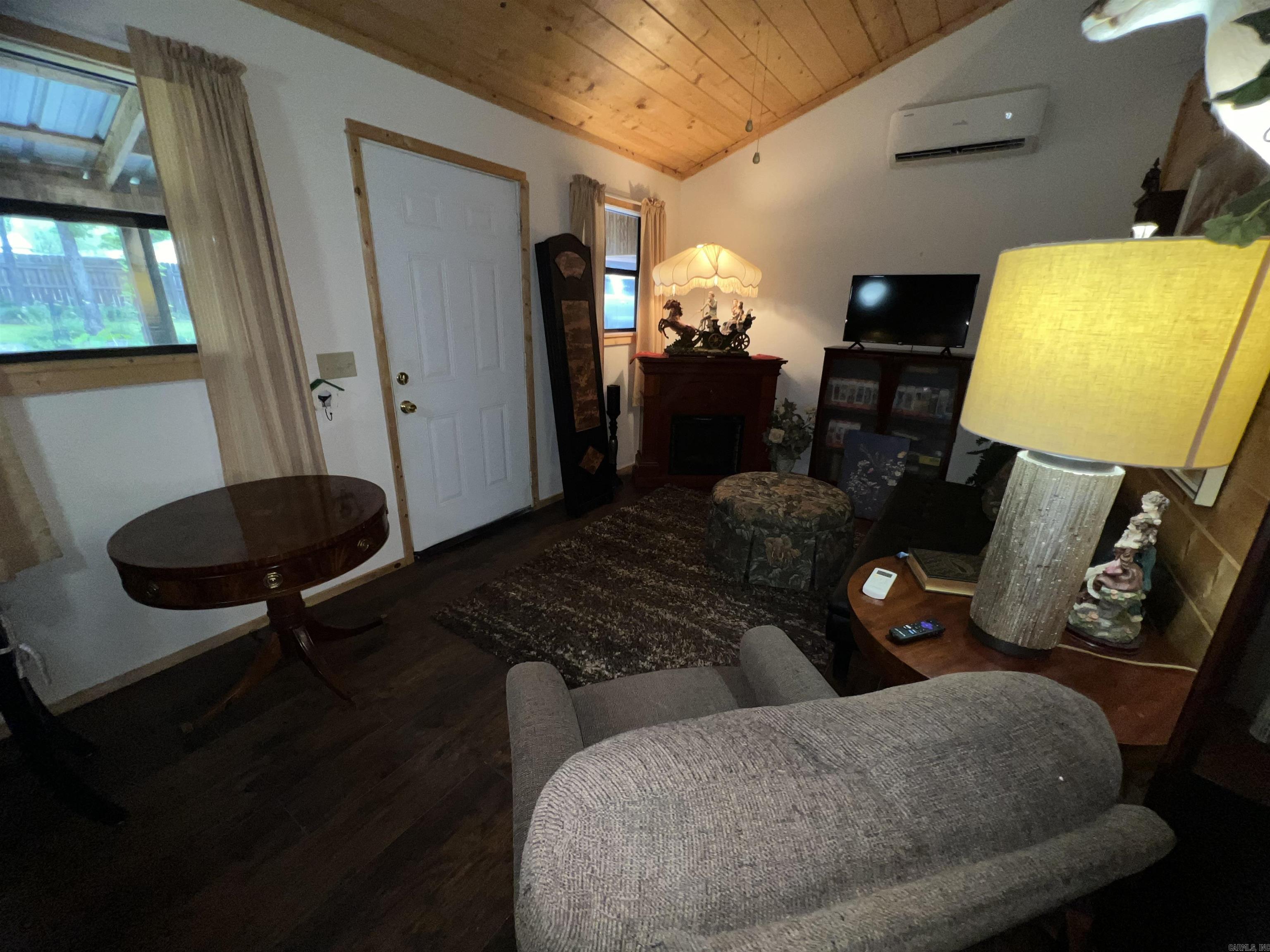 BURNT RIDGE ESTATES - Residential