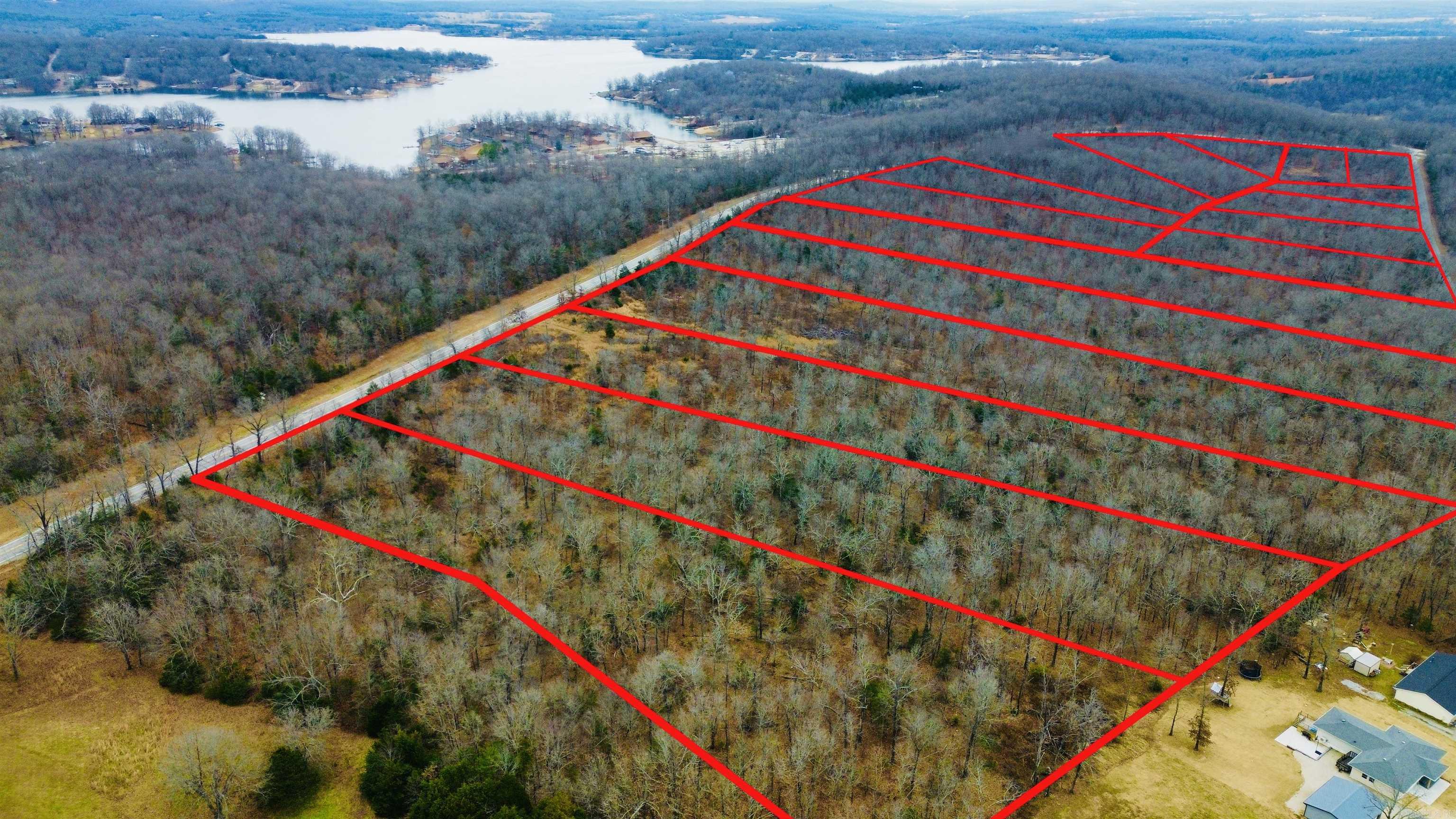 CROWN LAKE ESTATES - Land