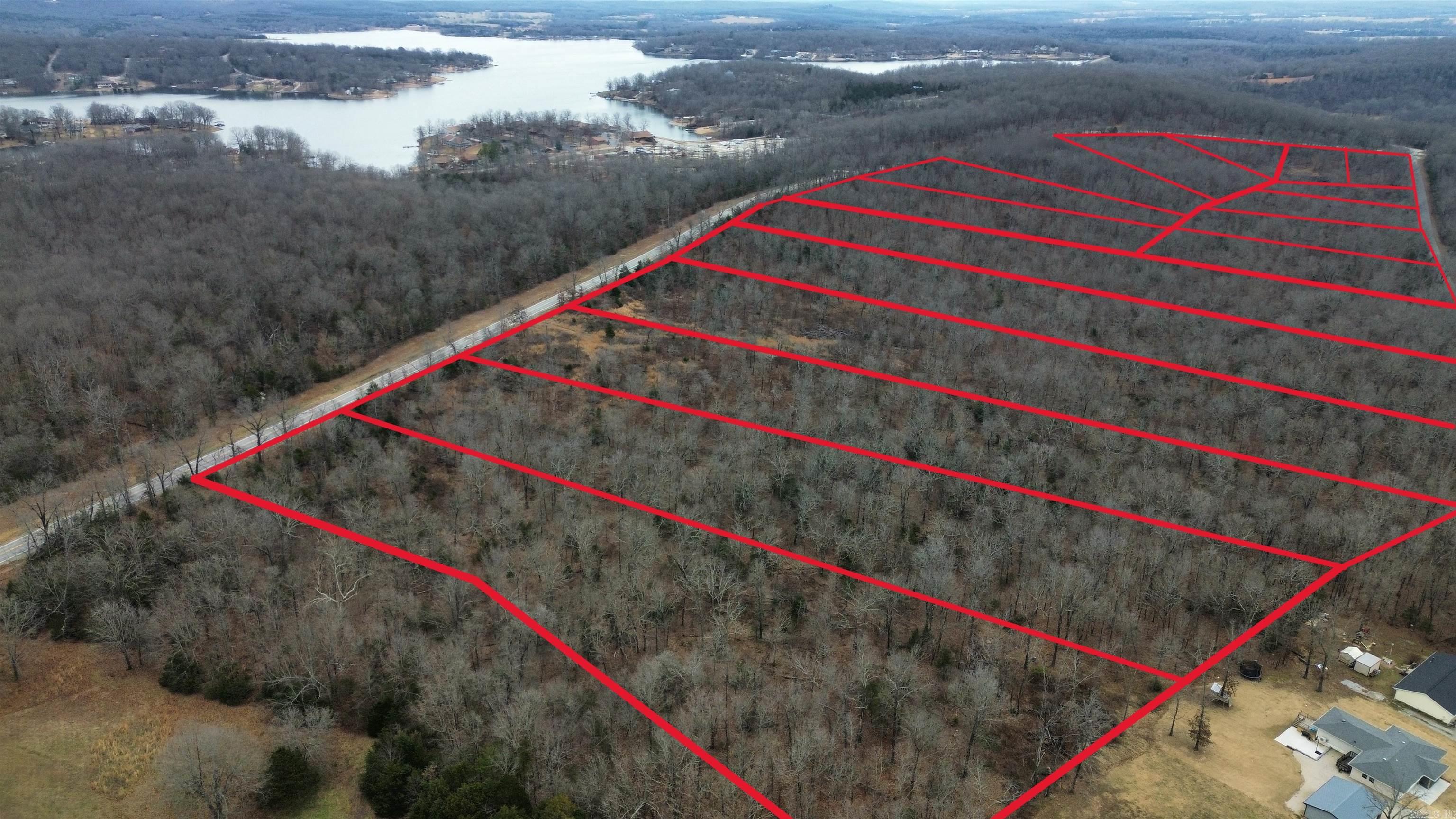 CROWN LAKE ESTATES - Land