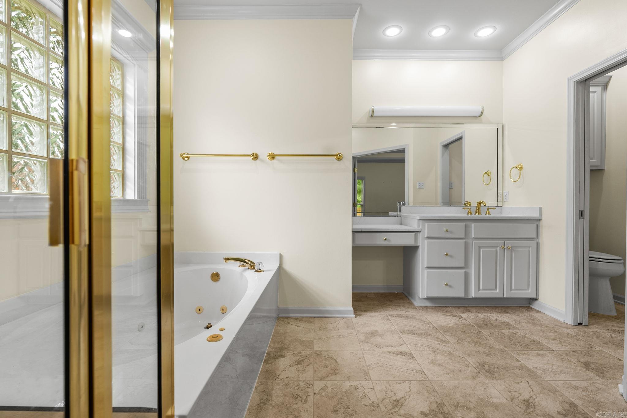 CHENAL VALLEY ABERDEEN - Residential