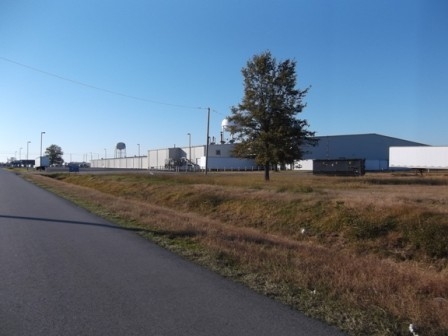 This is a very nice facility in Dumas.  Entire building is heated and cooled.  30 foot ceiling heights, docks, sprinkler system, track guided system in the warehouse.  Some office space, very nice bathrooms, plenty of parking and space for expansion.