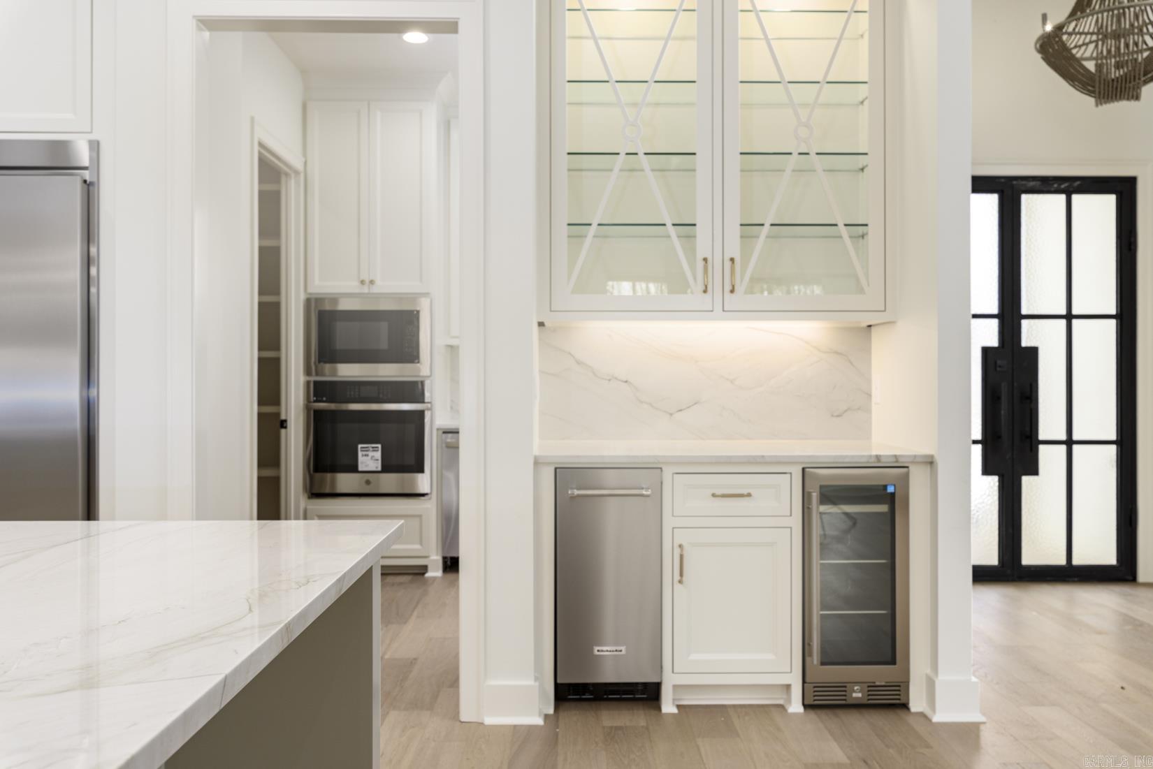 CHENAL VALLEY "MIRAMONT CIRCLE" - Residential