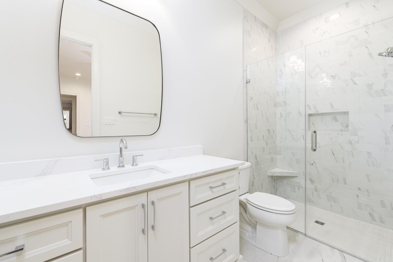 CHENAL VALLEY "MIRAMONT CIRCLE" - Residential