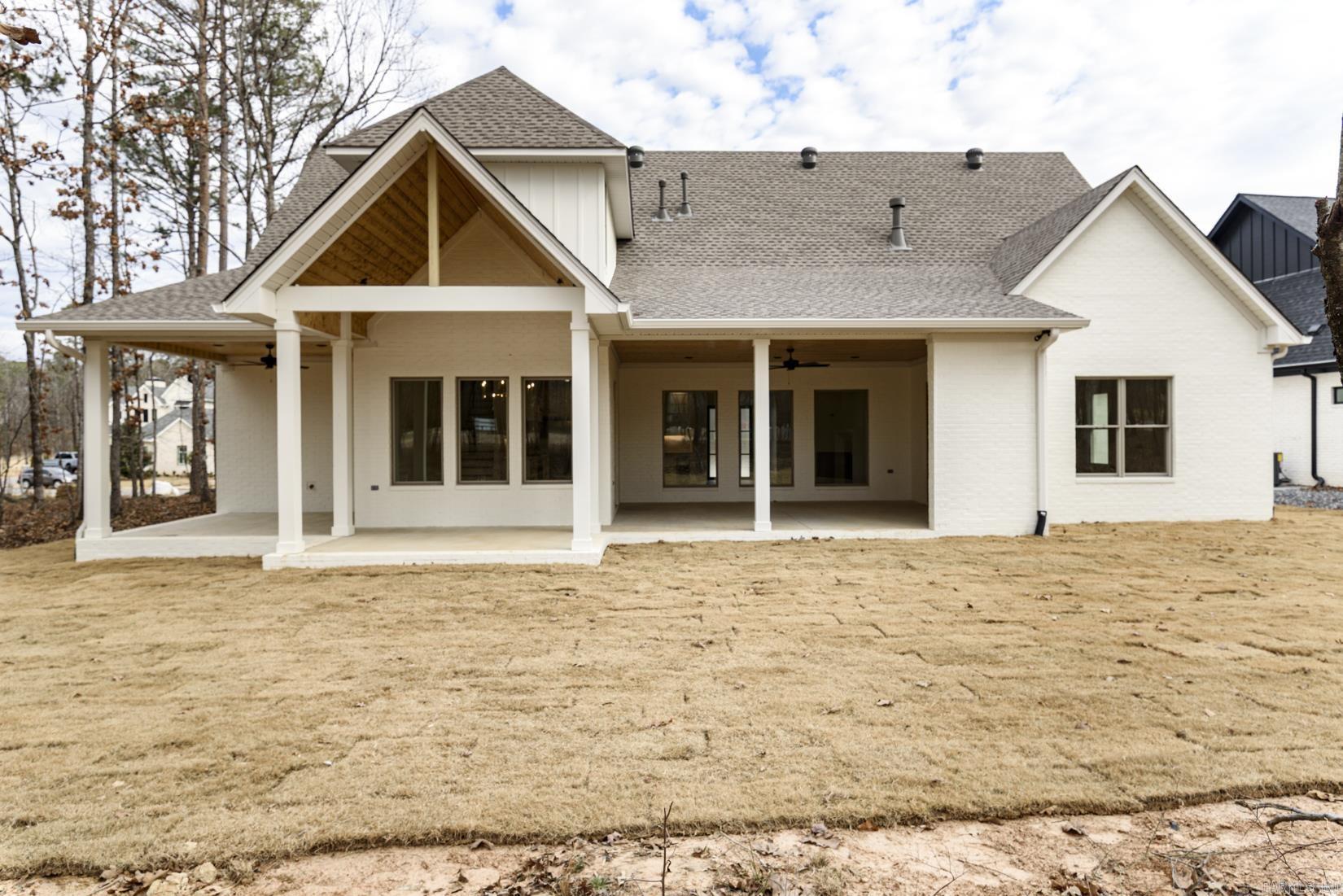 CHENAL VALLEY "MIRAMONT CIRCLE" - Residential