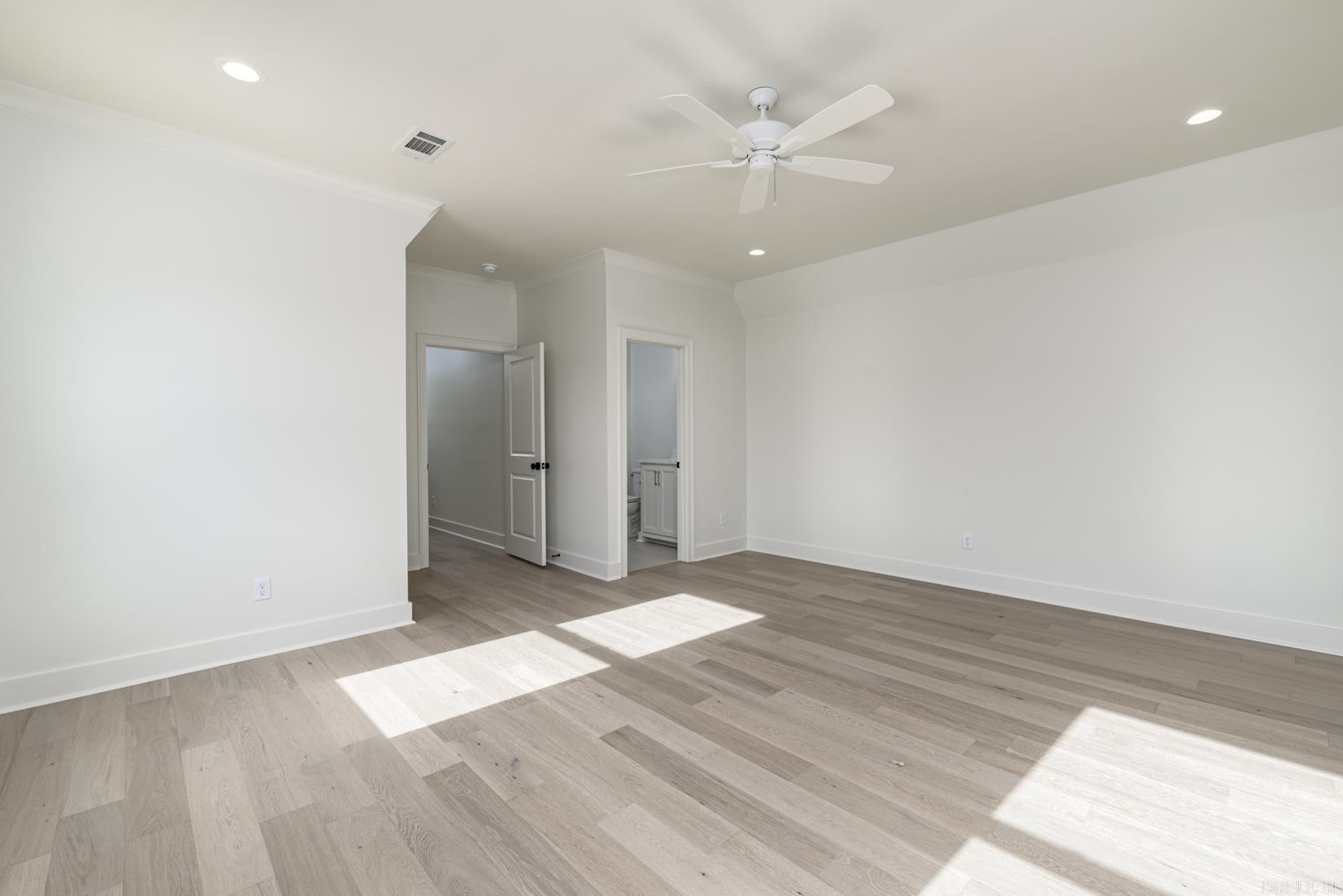 CHENAL VALLEY "MIRAMONT CIRCLE" - Residential
