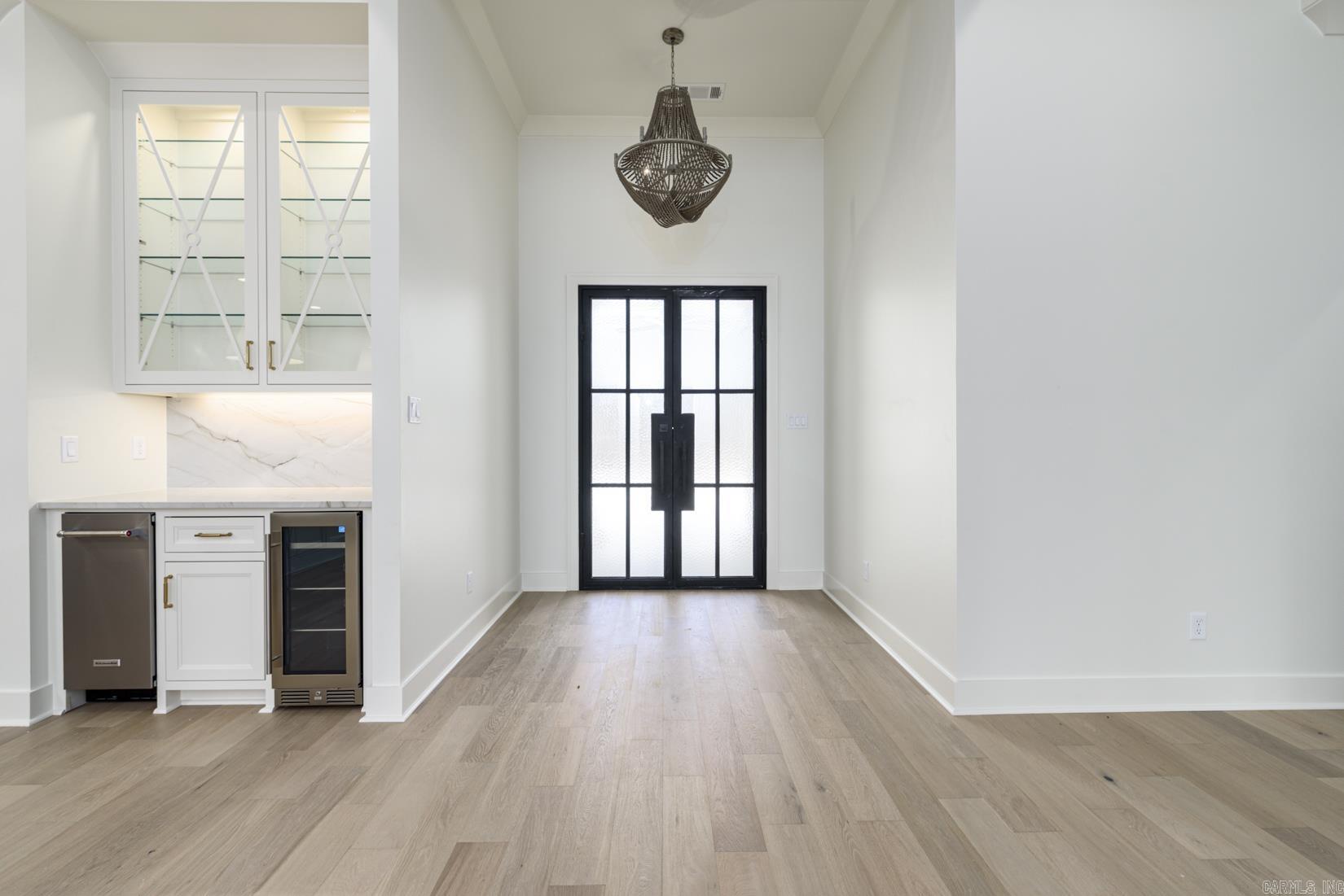 CHENAL VALLEY "MIRAMONT CIRCLE" - Residential