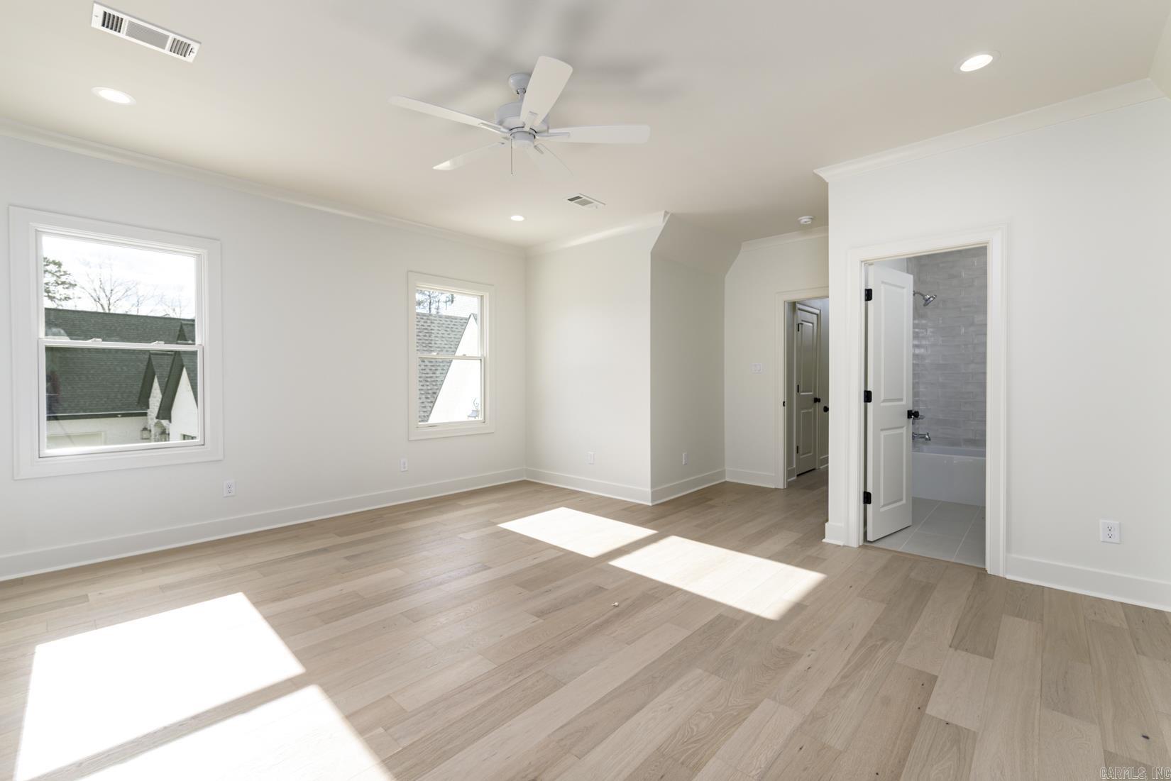 CHENAL VALLEY "MIRAMONT CIRCLE" - Residential