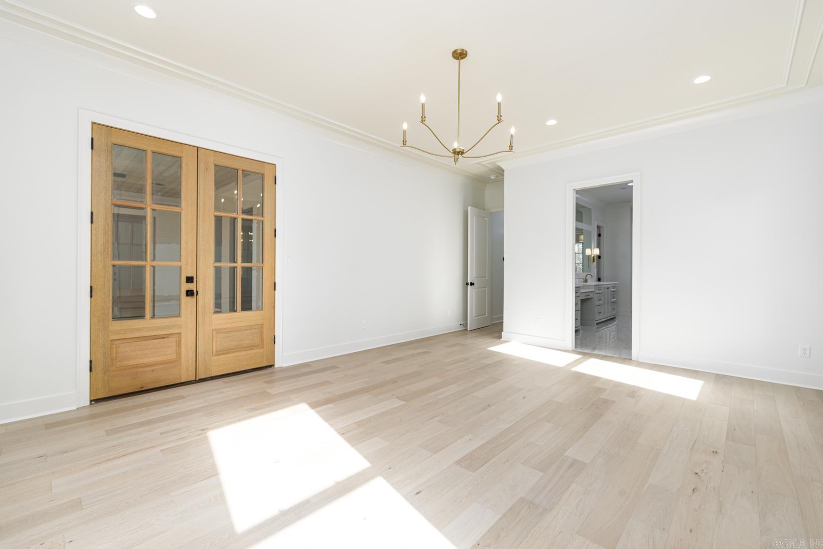 CHENAL VALLEY "MIRAMONT CIRCLE" - Residential