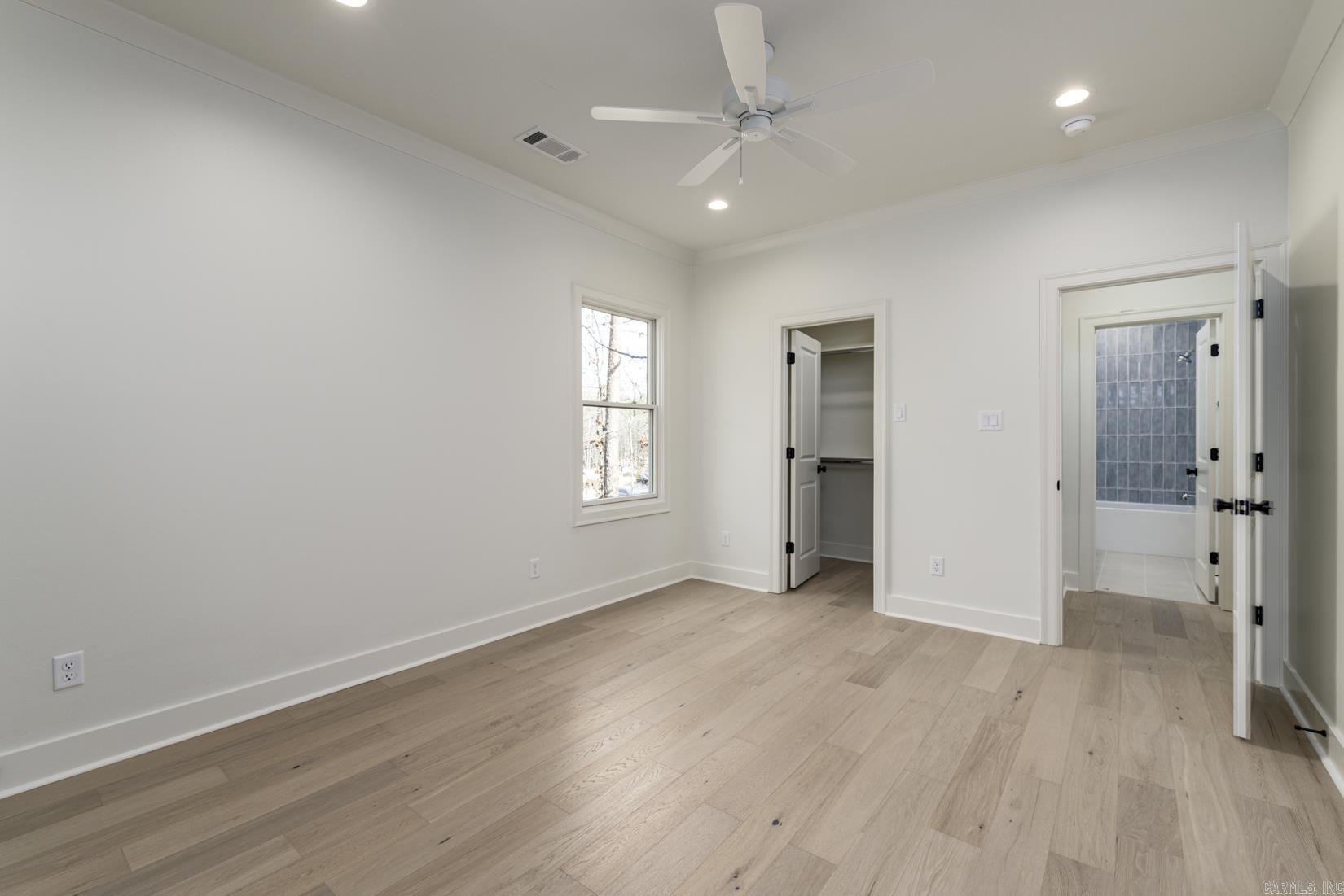 CHENAL VALLEY "MIRAMONT CIRCLE" - Residential