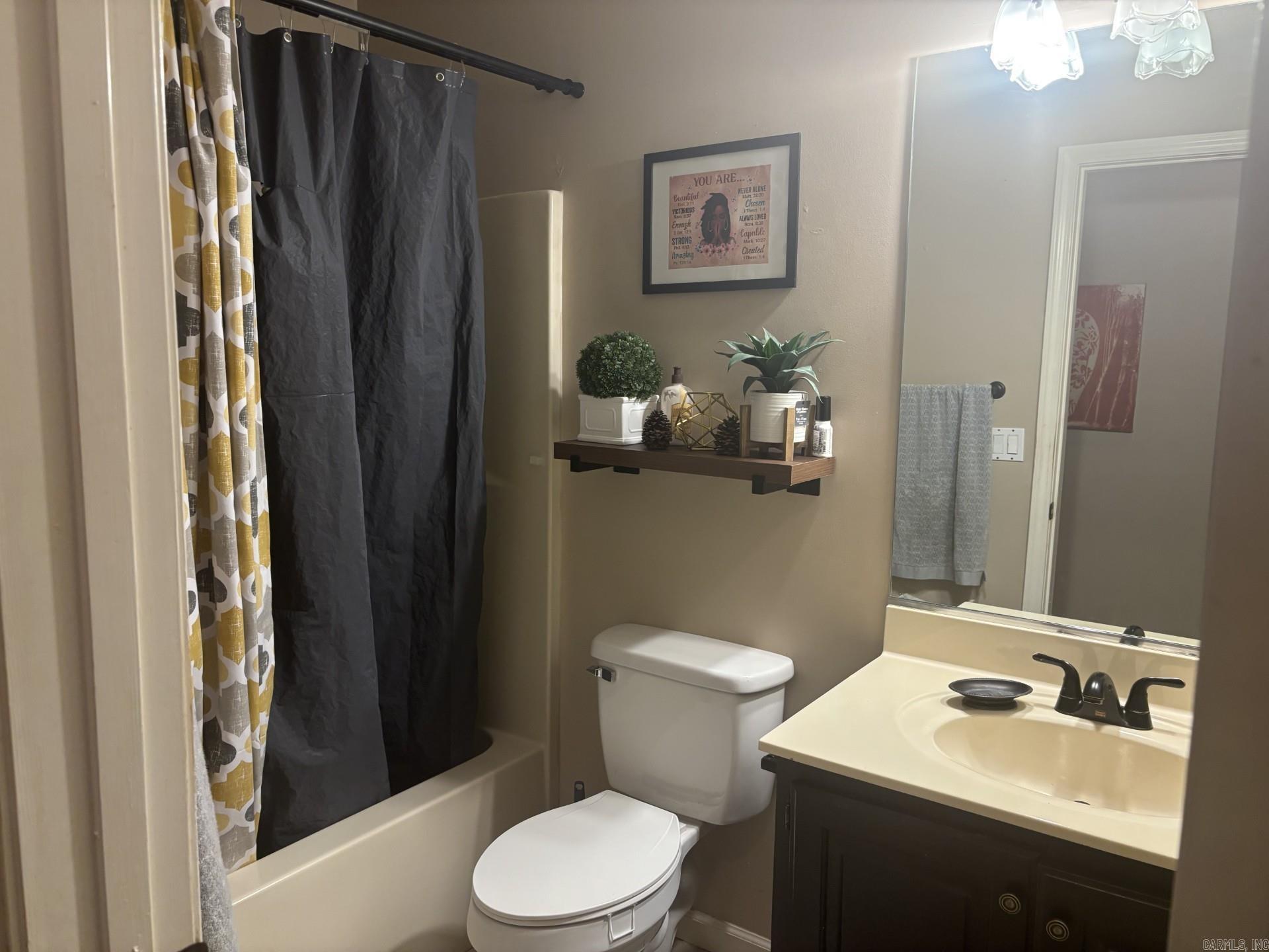 COLONY PARK - Residential