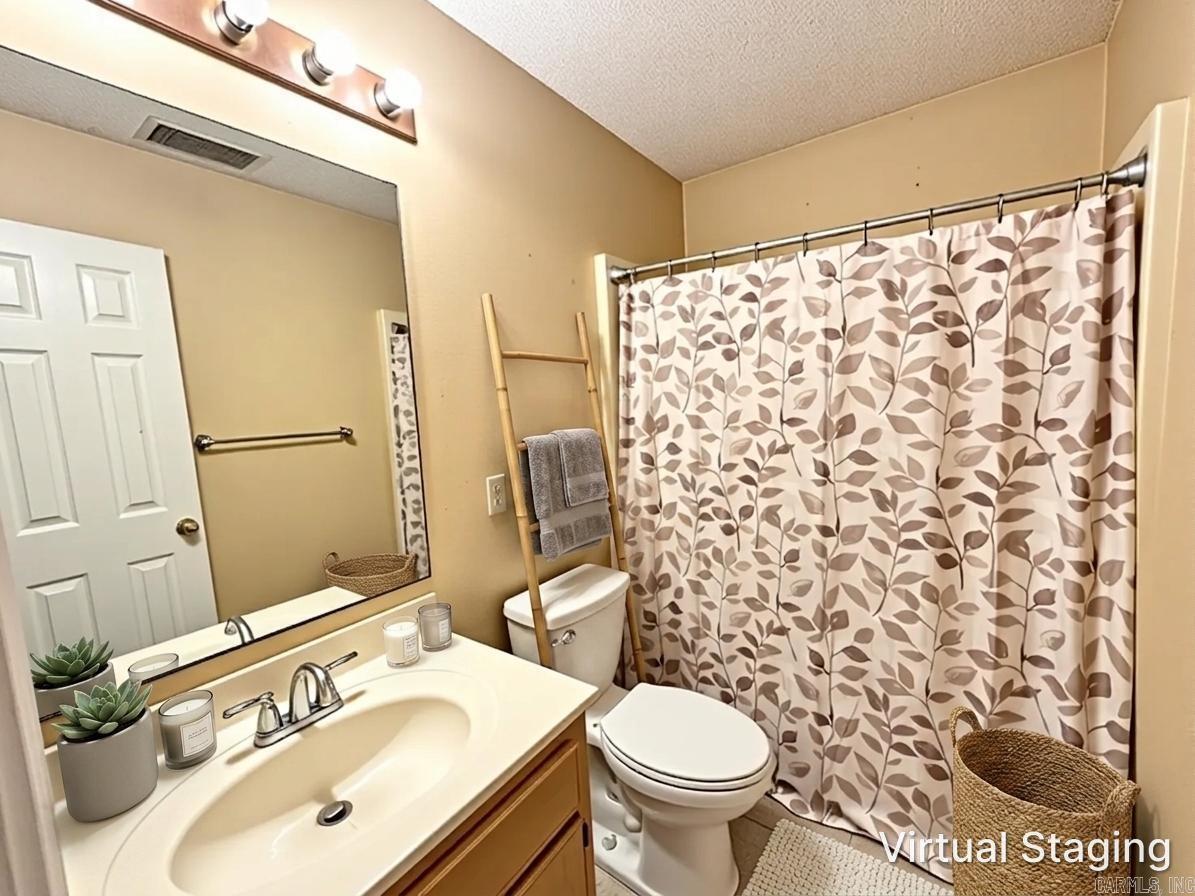 RIVER OAKS - Residential