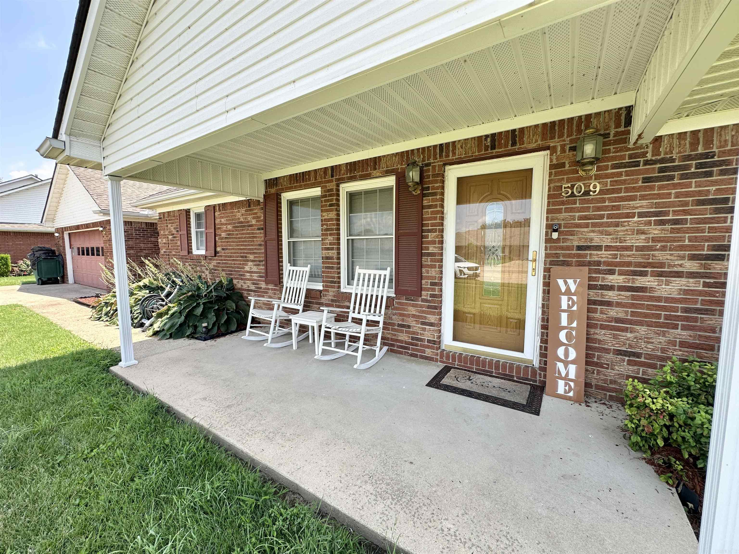 RIVER OAKS - Residential