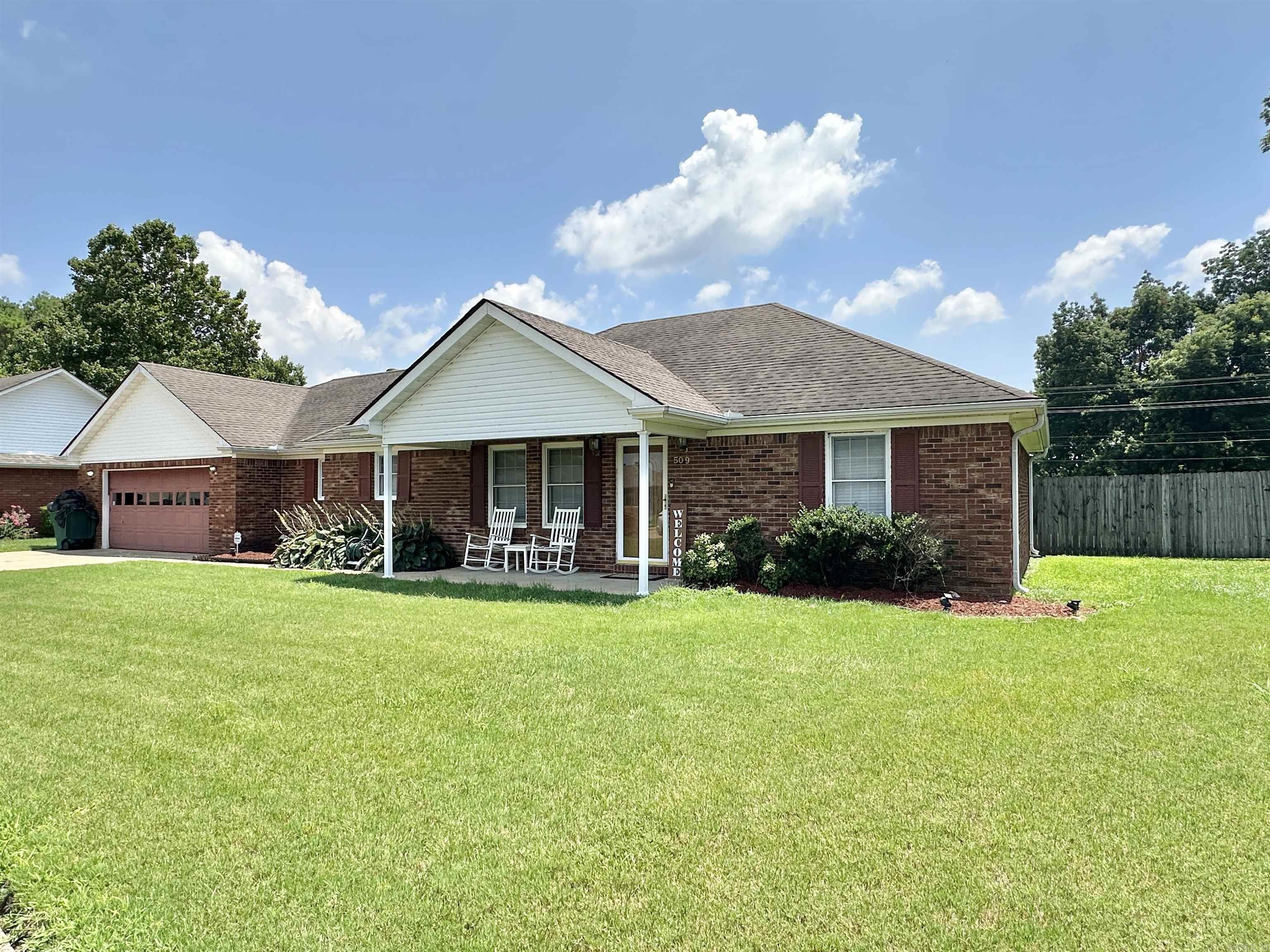 RIVER OAKS - Residential