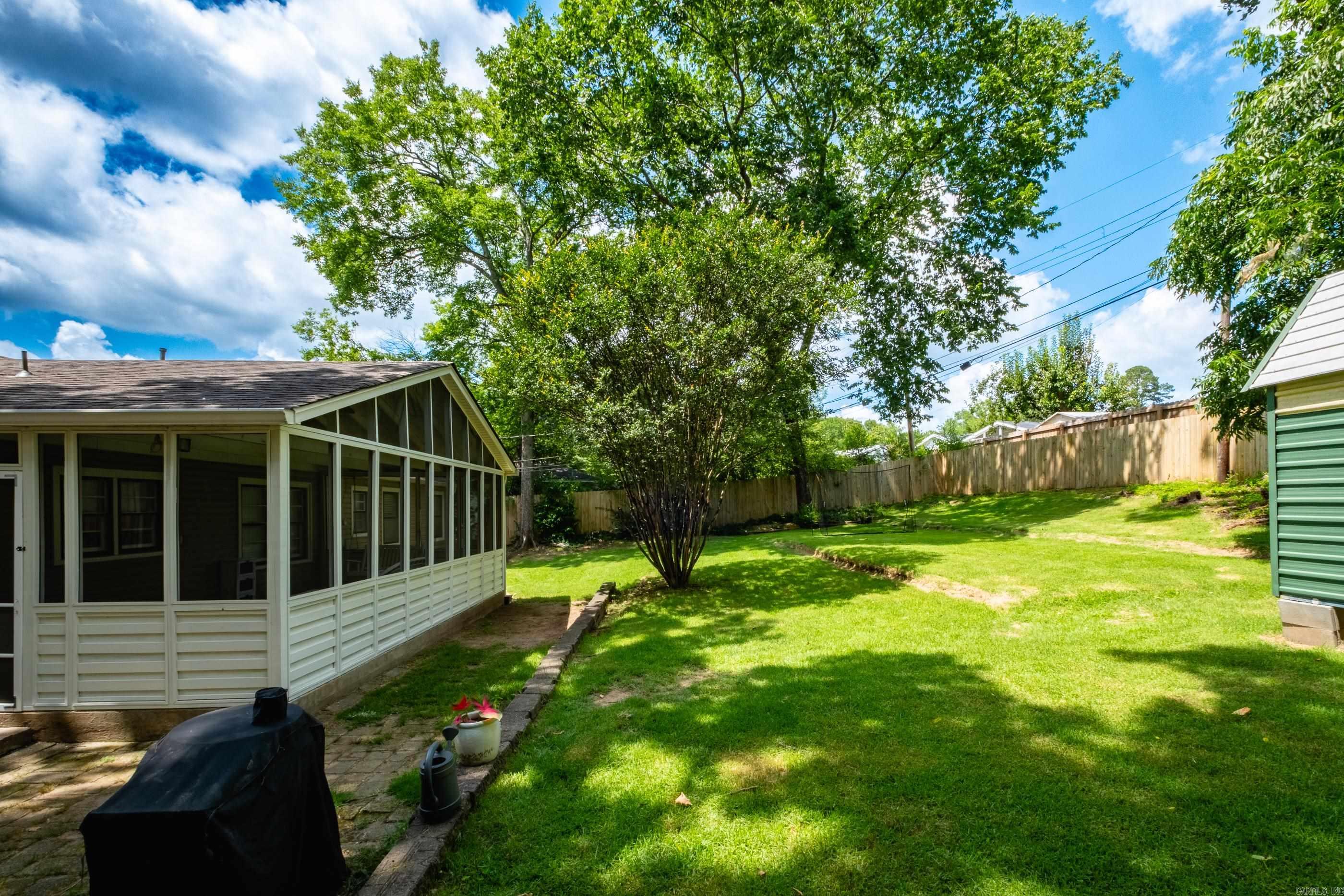 KINGWOOD PLACE - Residential