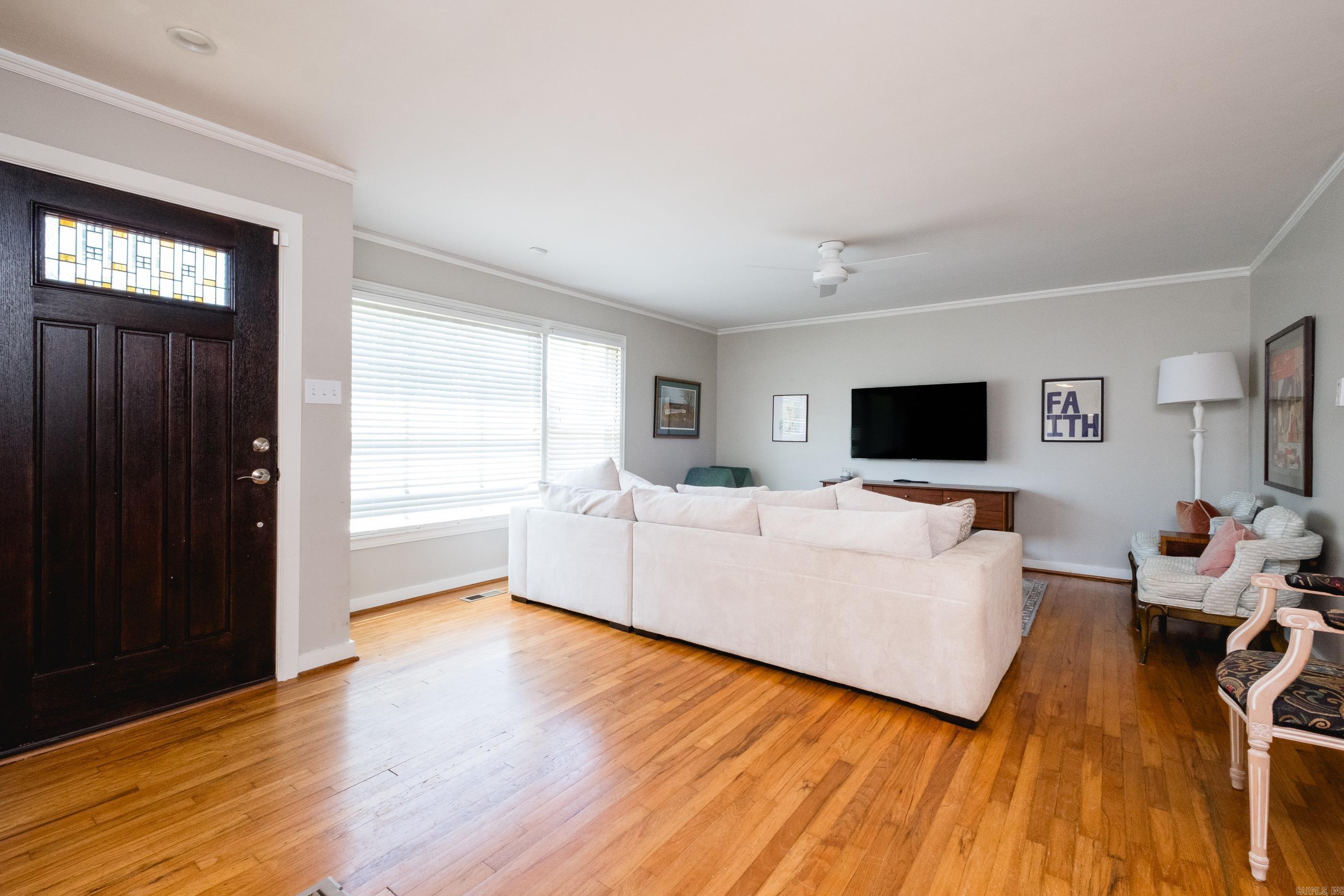 KINGWOOD PLACE - Residential