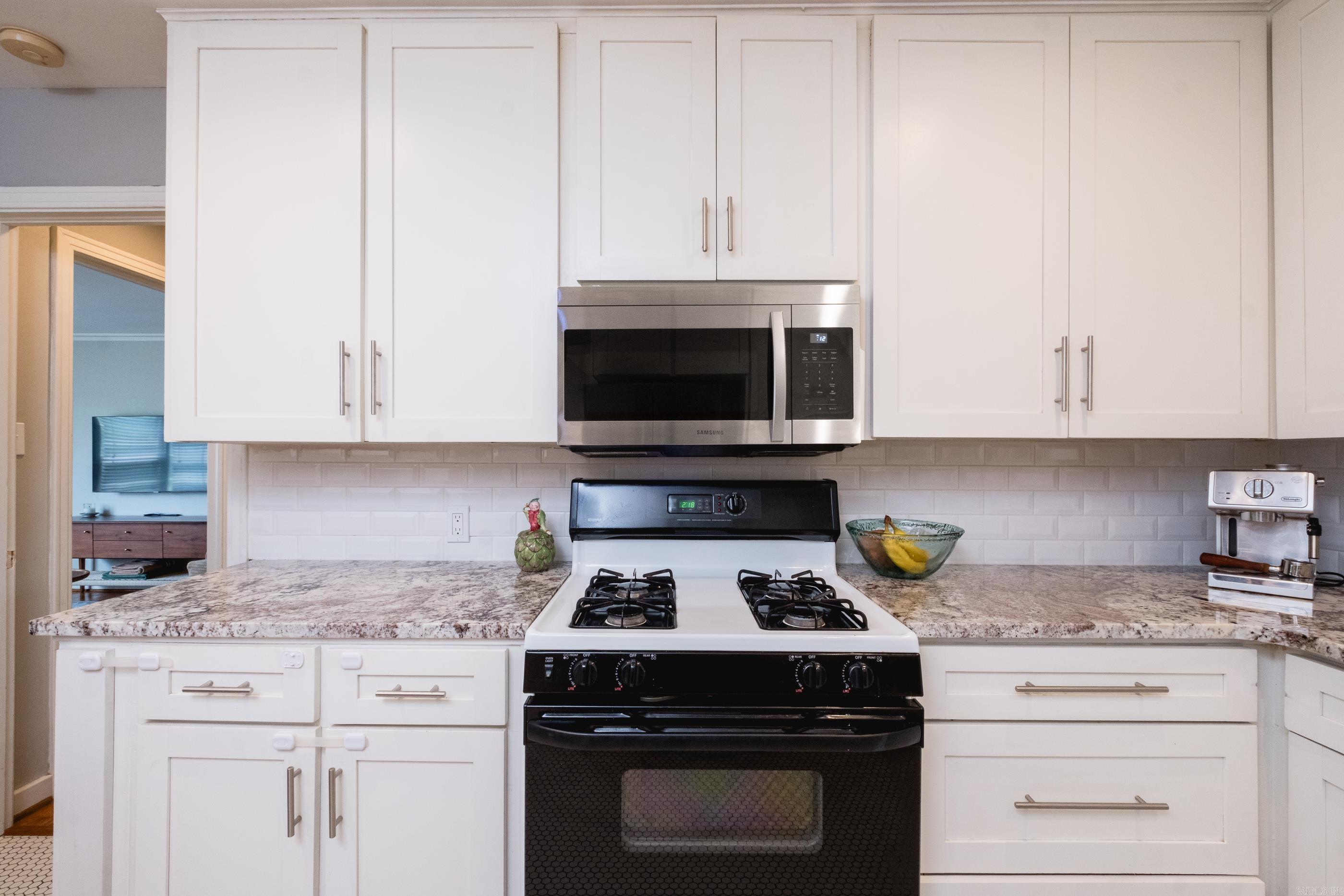 KINGWOOD PLACE - Residential