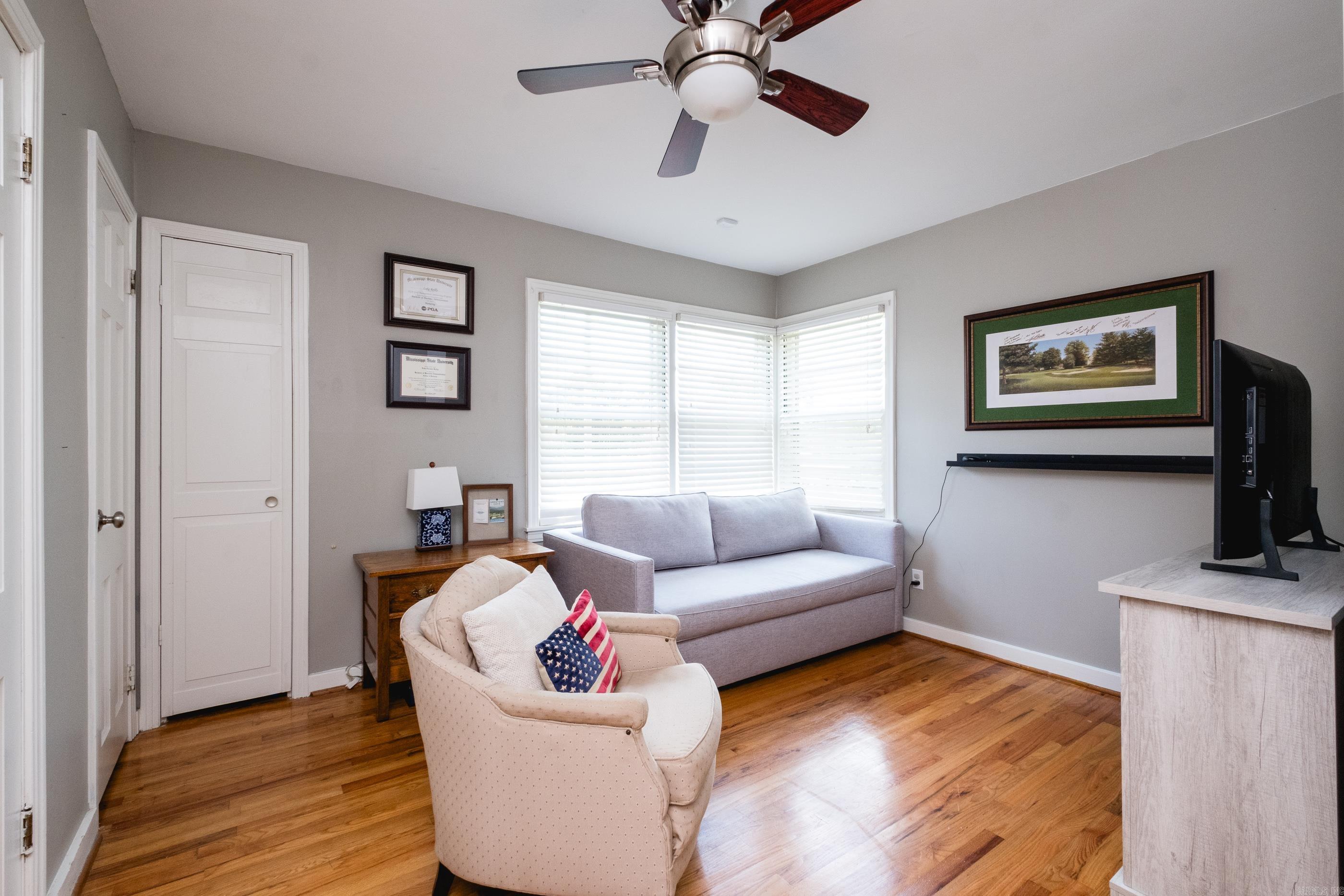 KINGWOOD PLACE - Residential