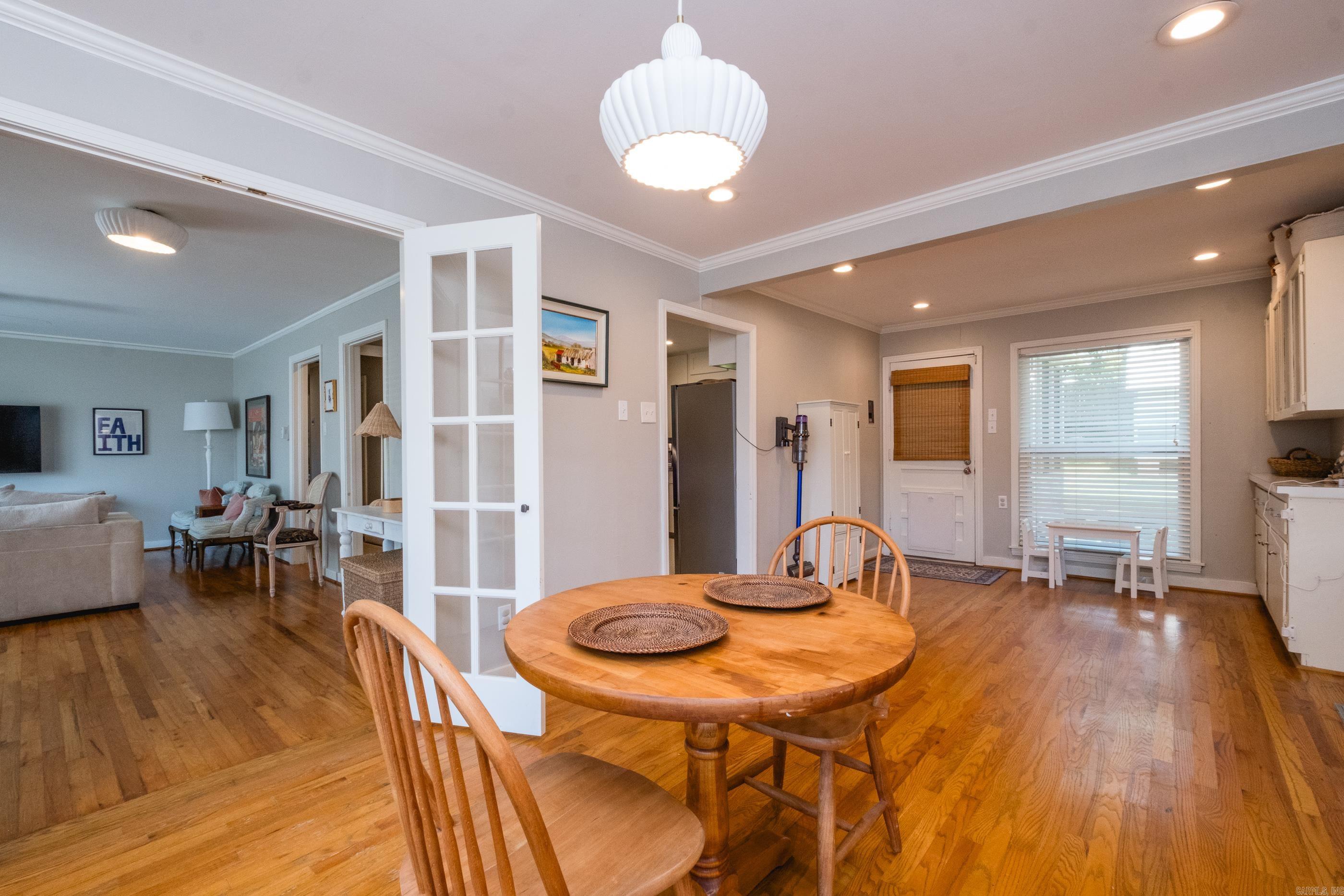 KINGWOOD PLACE - Residential