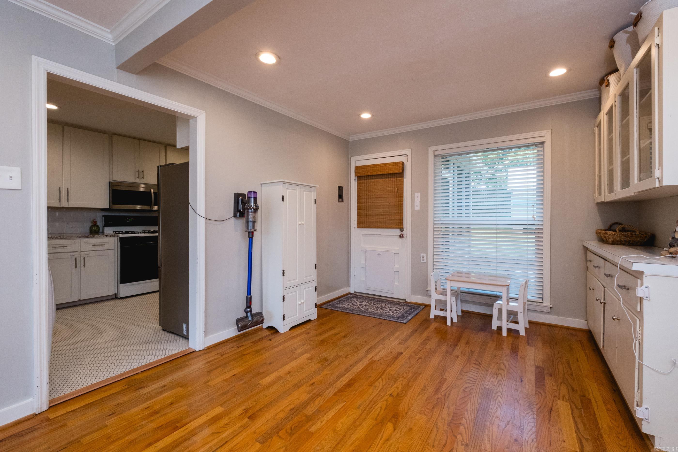 KINGWOOD PLACE - Residential