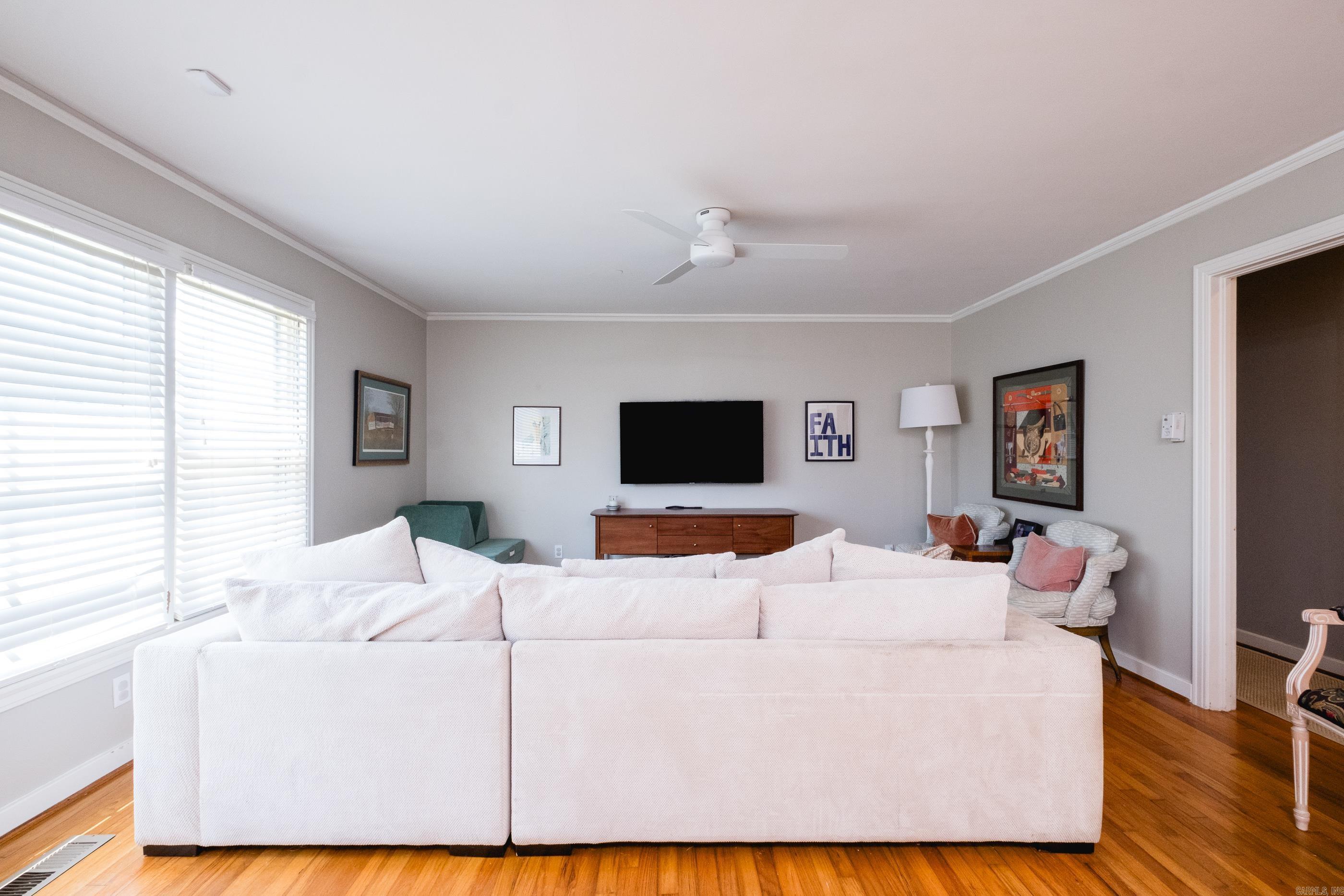 KINGWOOD PLACE - Residential