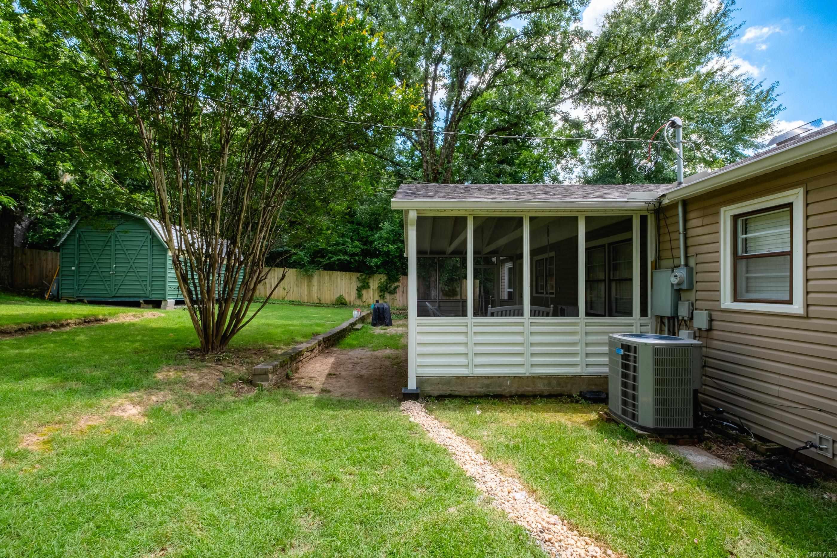 KINGWOOD PLACE - Residential