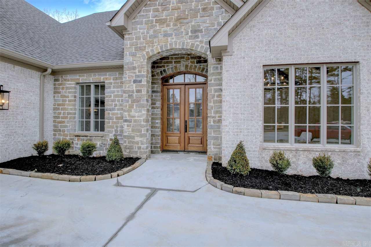CHENAL VALLEY HALLEN COURT - Residential