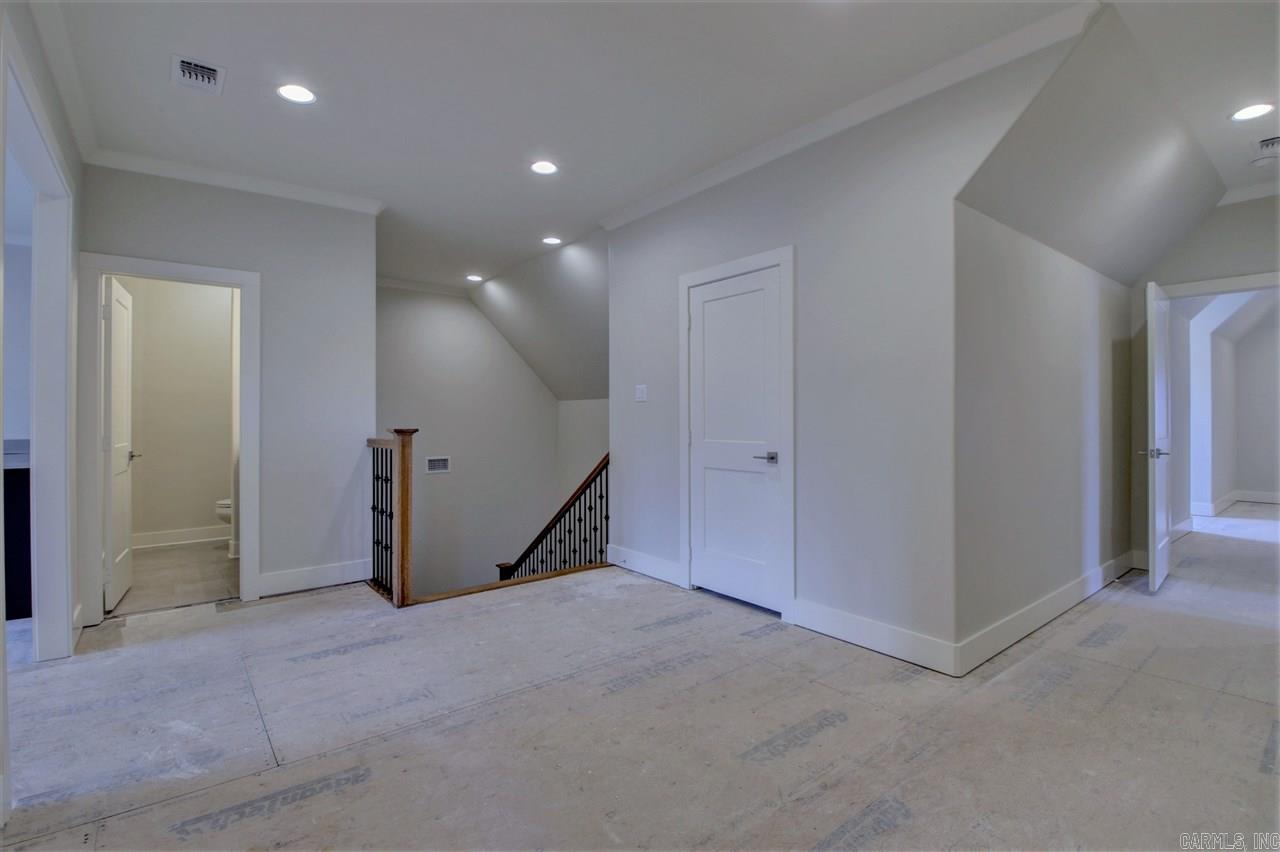 CHENAL VALLEY HALLEN COURT - Residential