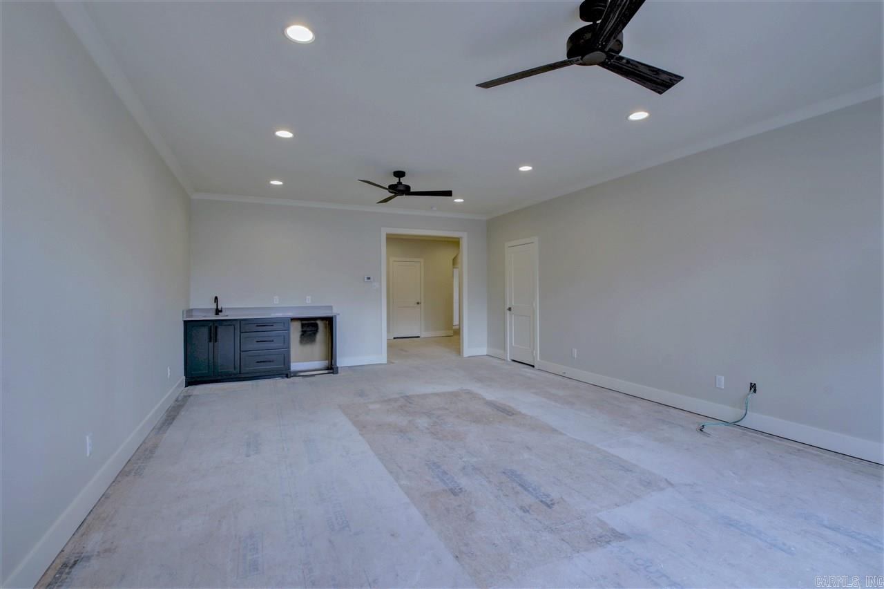 CHENAL VALLEY HALLEN COURT - Residential