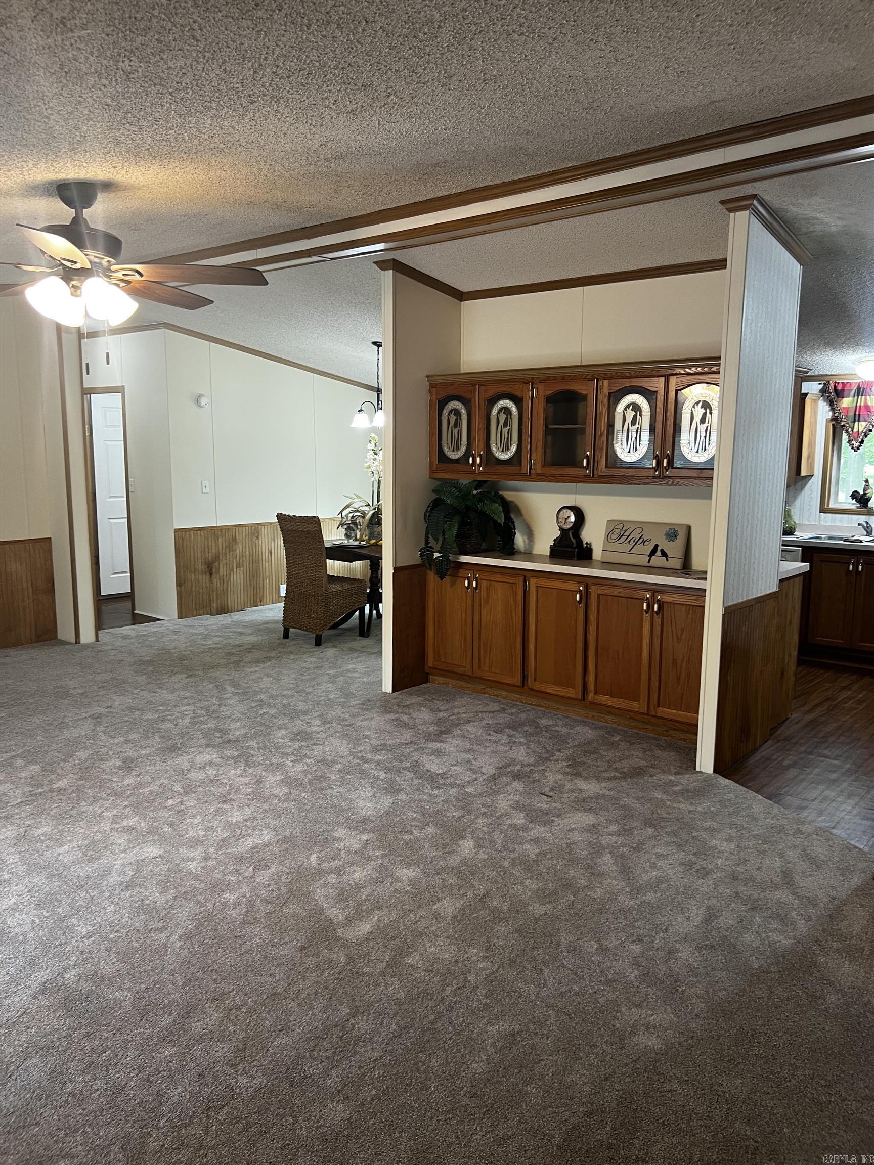 HUNTERS RUN - Residential