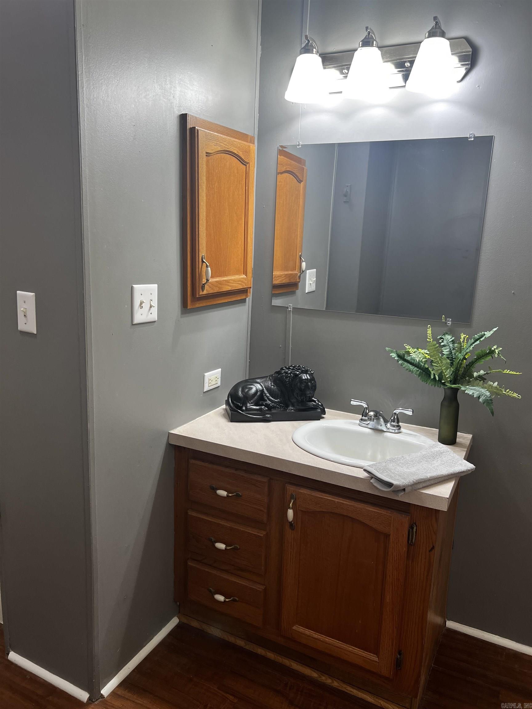 HUNTERS RUN - Residential