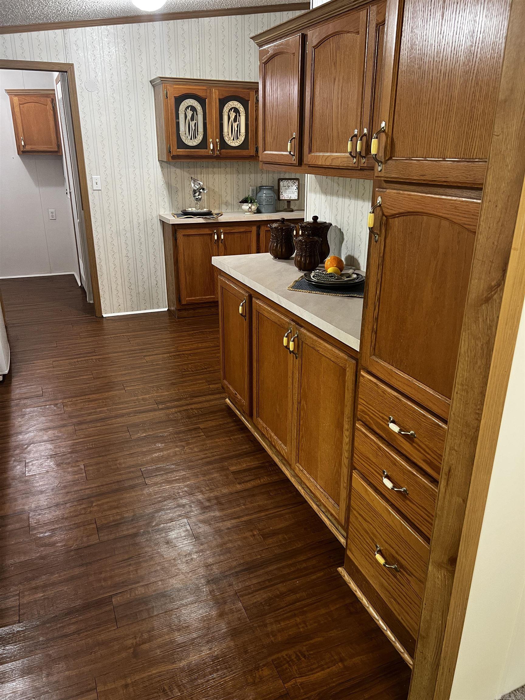 HUNTERS RUN - Residential