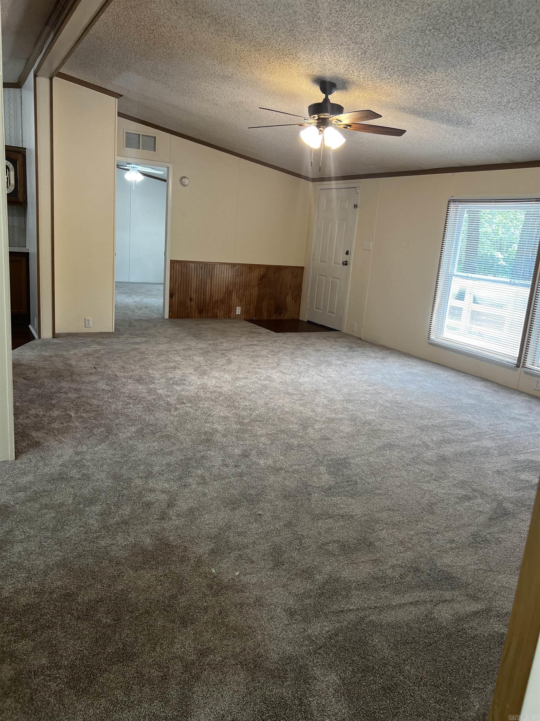 HUNTERS RUN - Residential