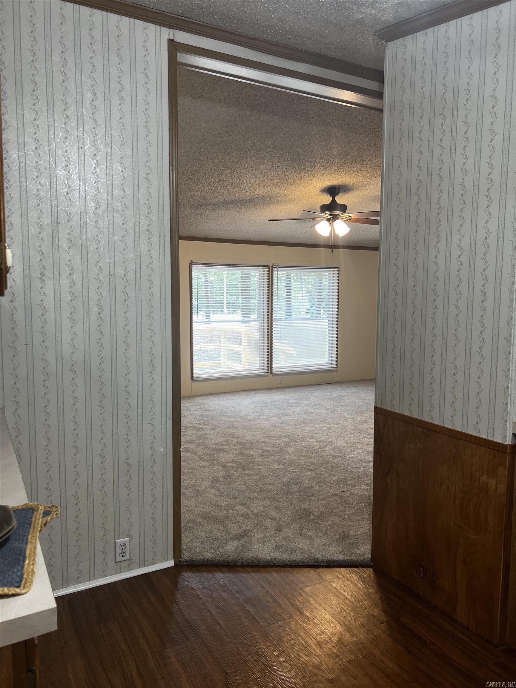 HUNTERS RUN - Residential