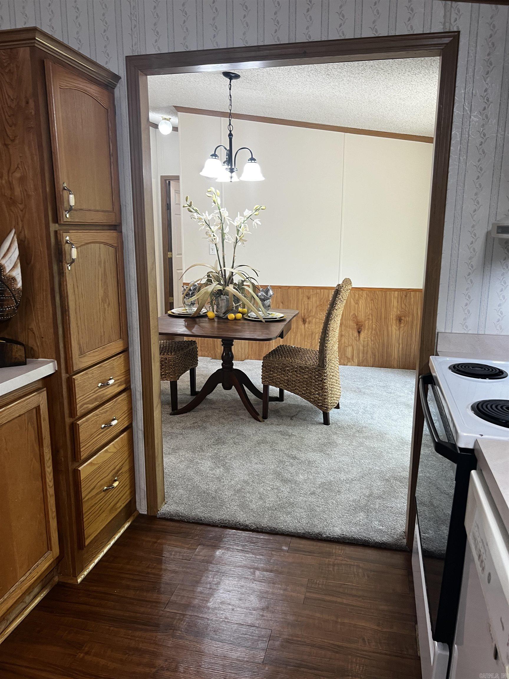 HUNTERS RUN - Residential